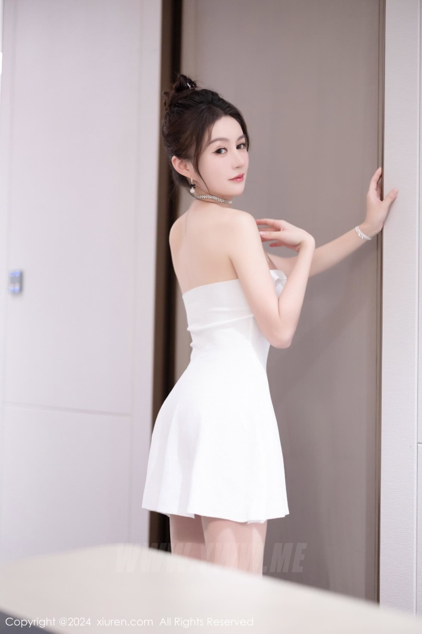 XiuRen秀人网 No.7927 唐宁宁 美腿妩媚