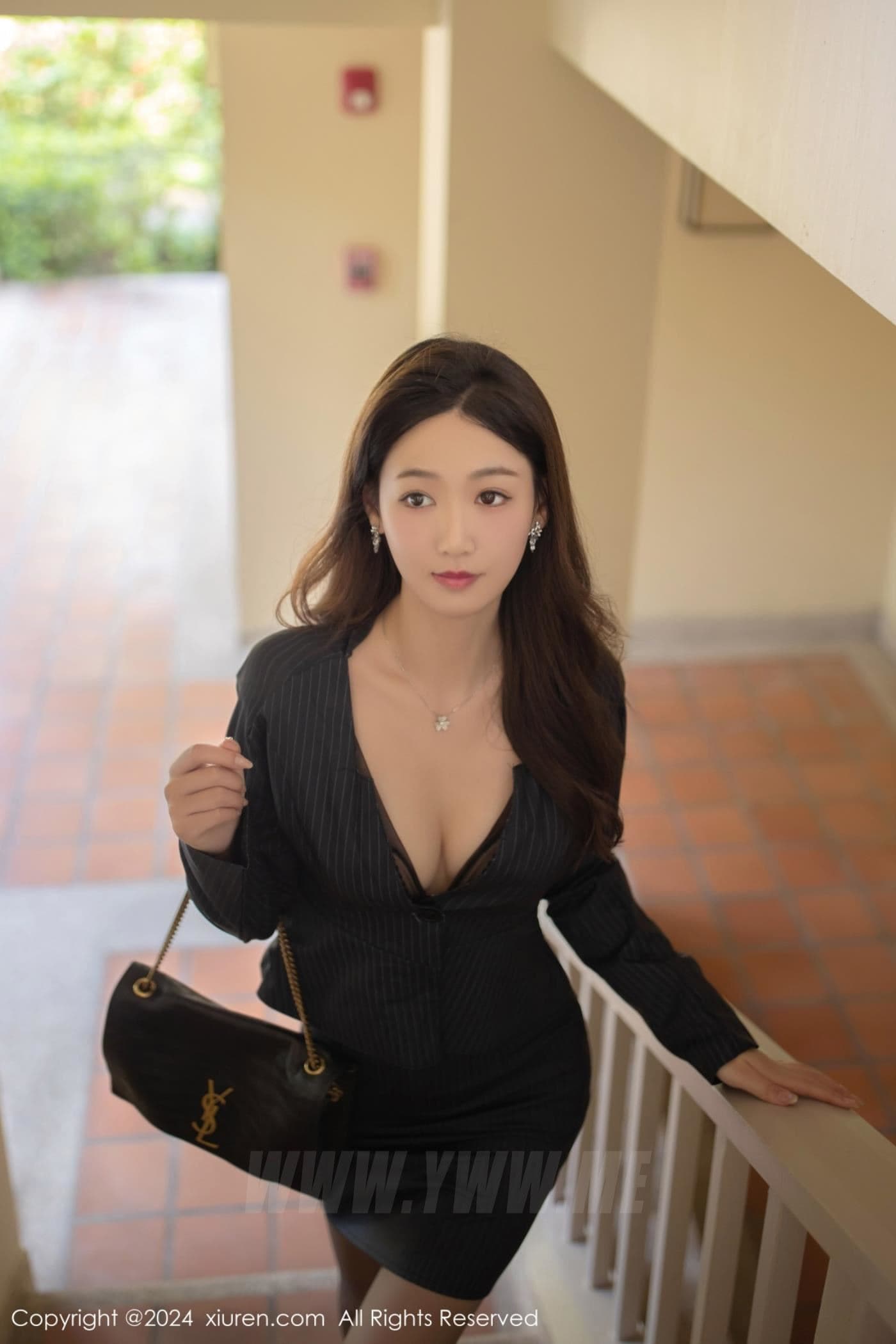 XiuRen秀人网 No.7928 唐安琪 黑丝美腿