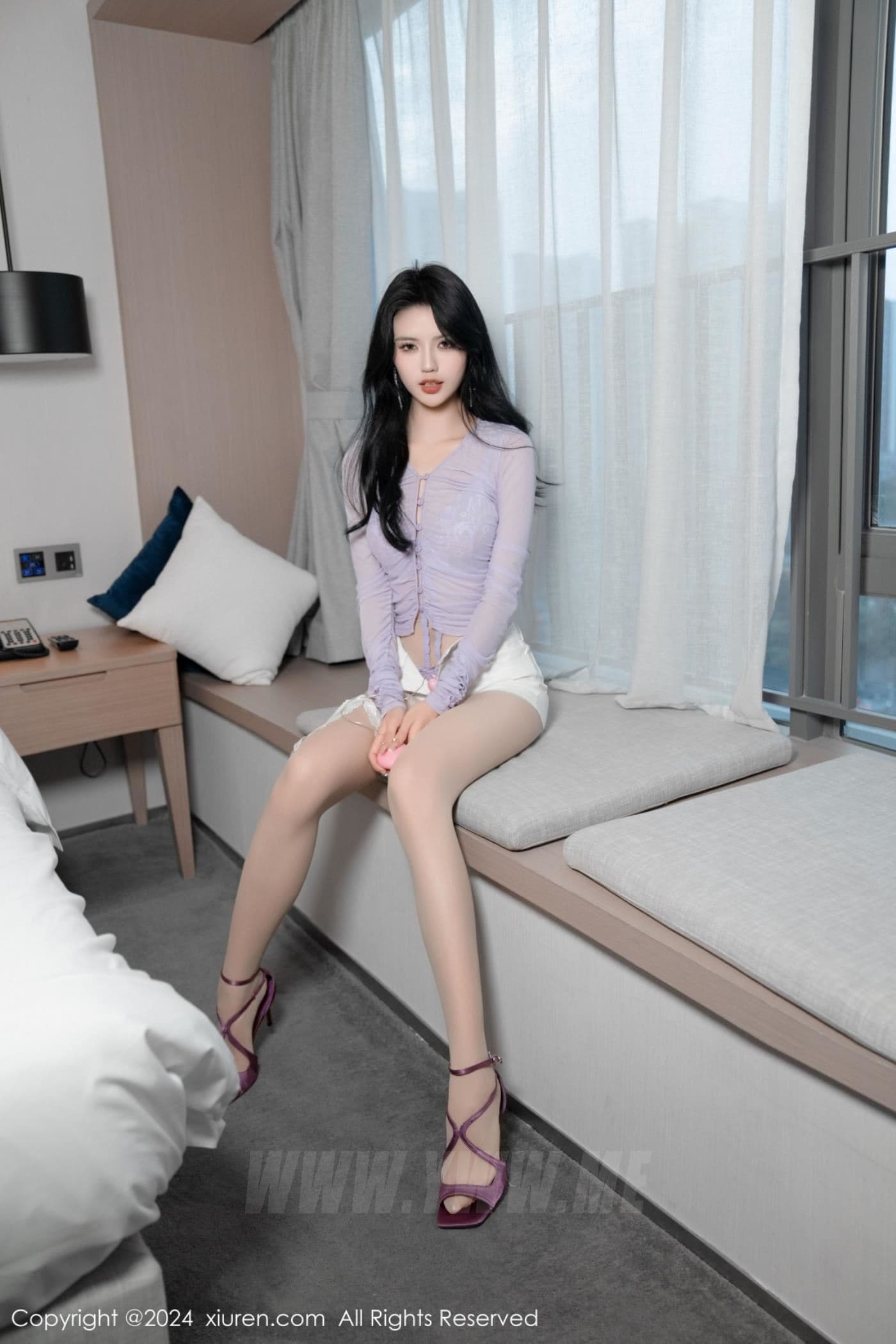 XiuRen秀人网 No.7912 浅浅Danny 柔美美腿