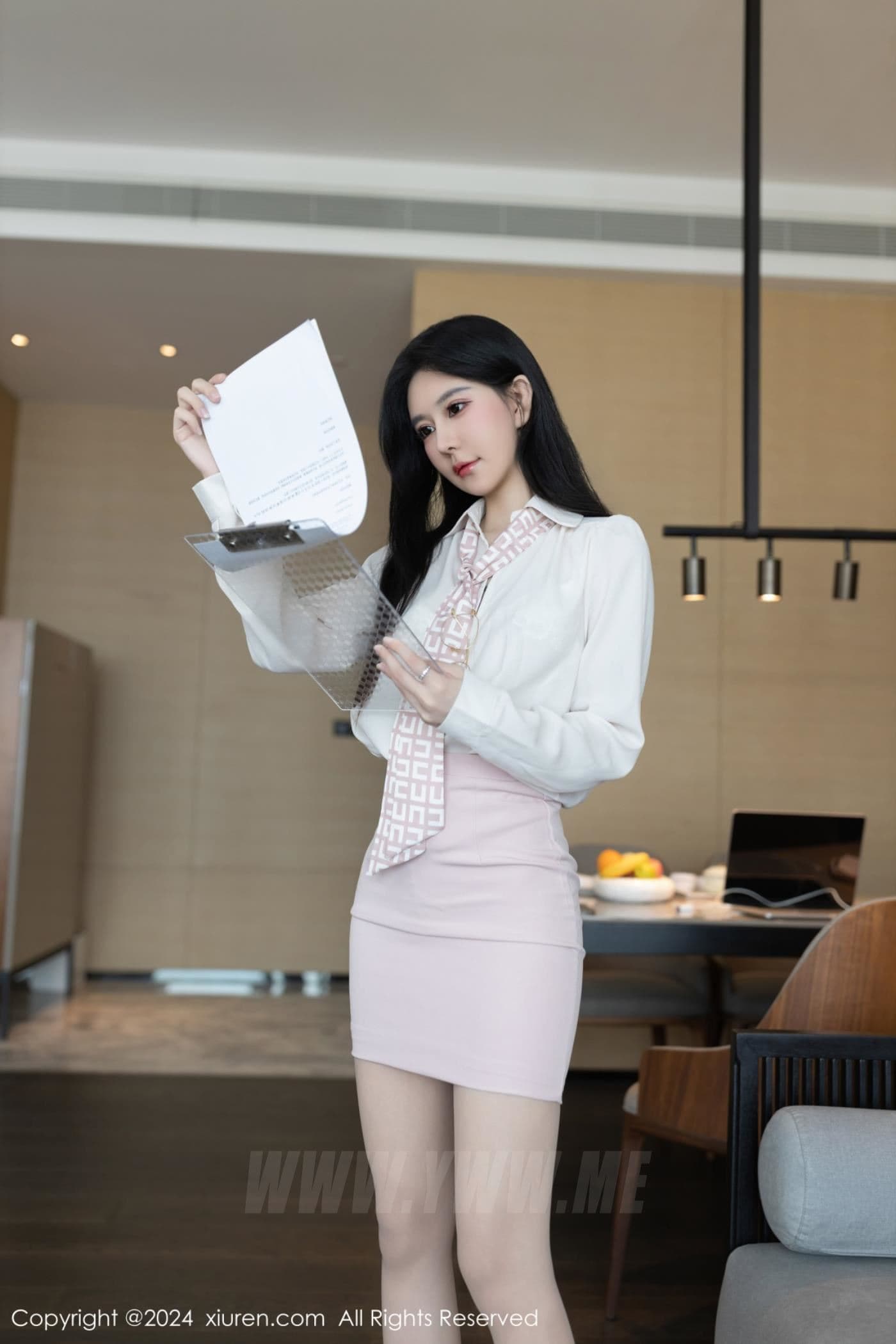 XiuRen秀人网 No.7922 幼幼 美腿丝袜