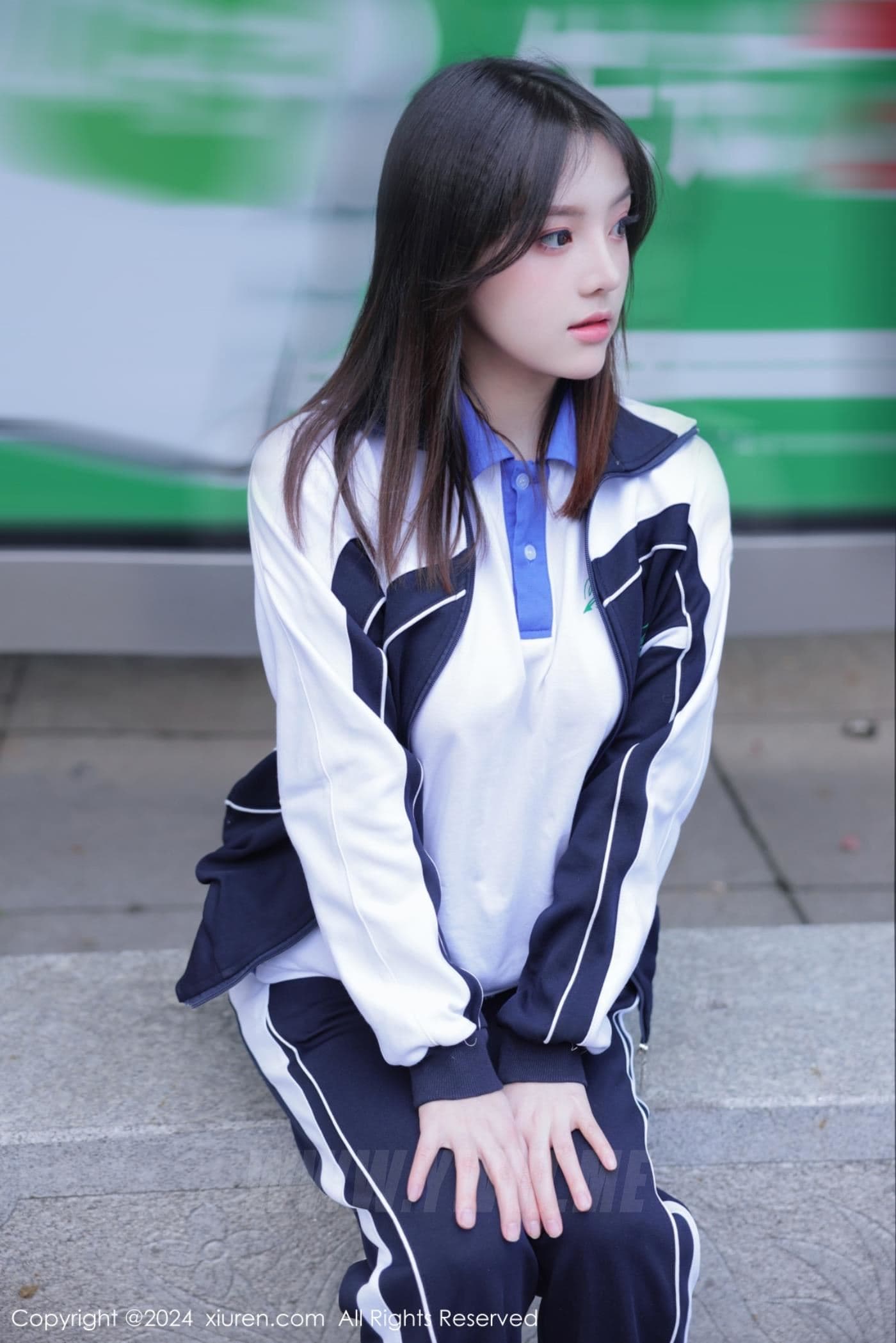 XiuRen秀人网 No.7994 豆瓣酱 制服美臀