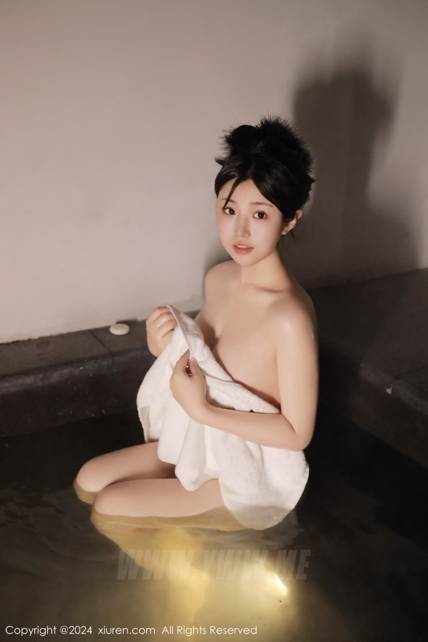 XiuRen秀人网 No.7977 陈小花 新人沐浴
