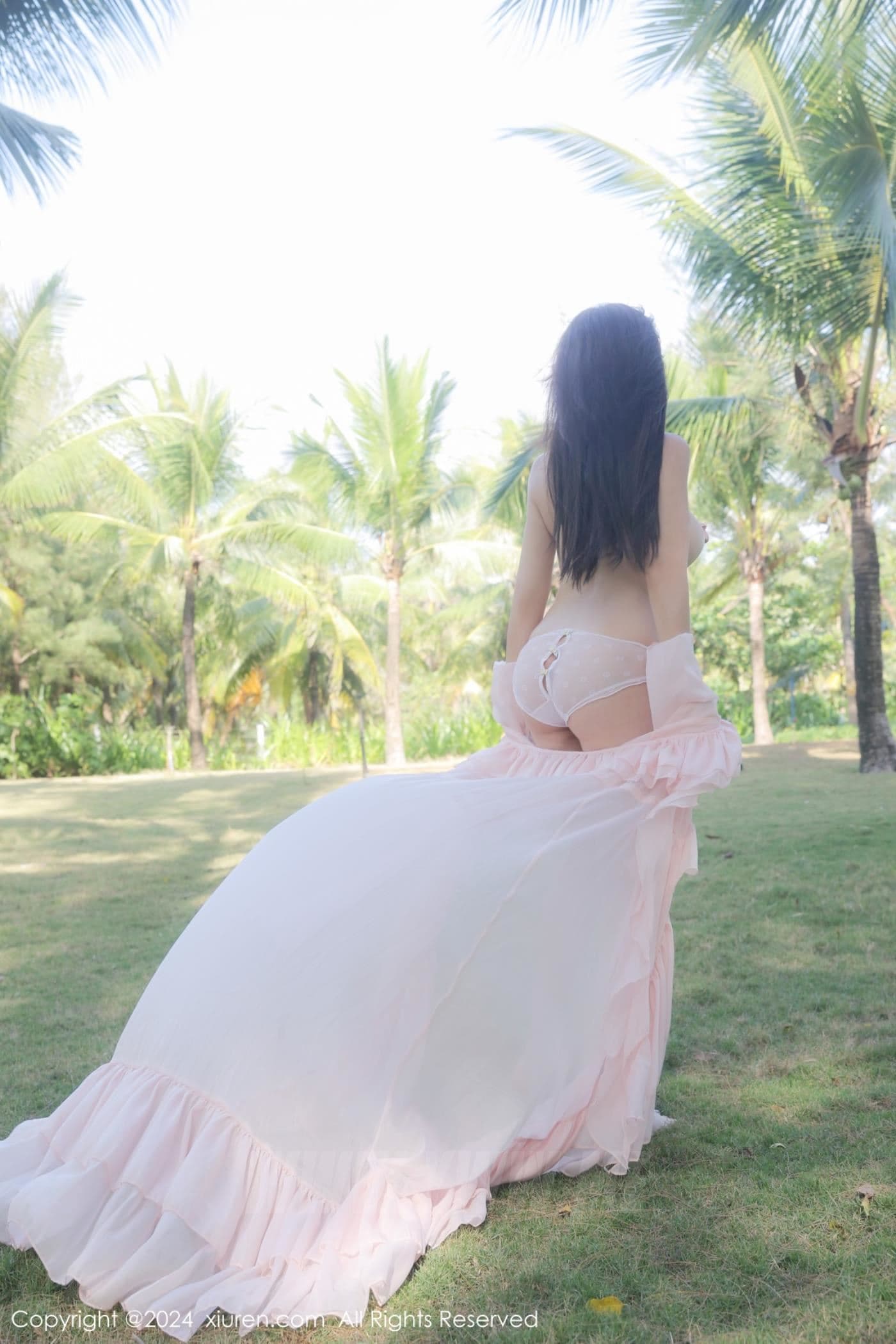 XiuRen秀人网 No.8007 小薯条nienie 户外美腿