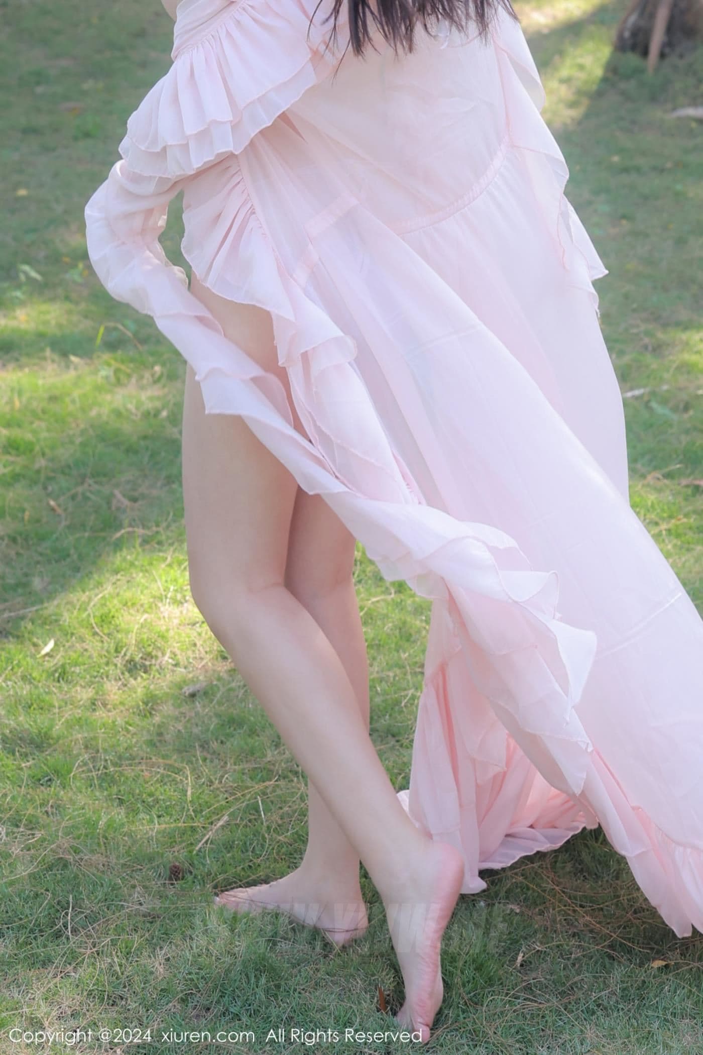 XiuRen秀人网 No.8007 小薯条nienie 户外美腿