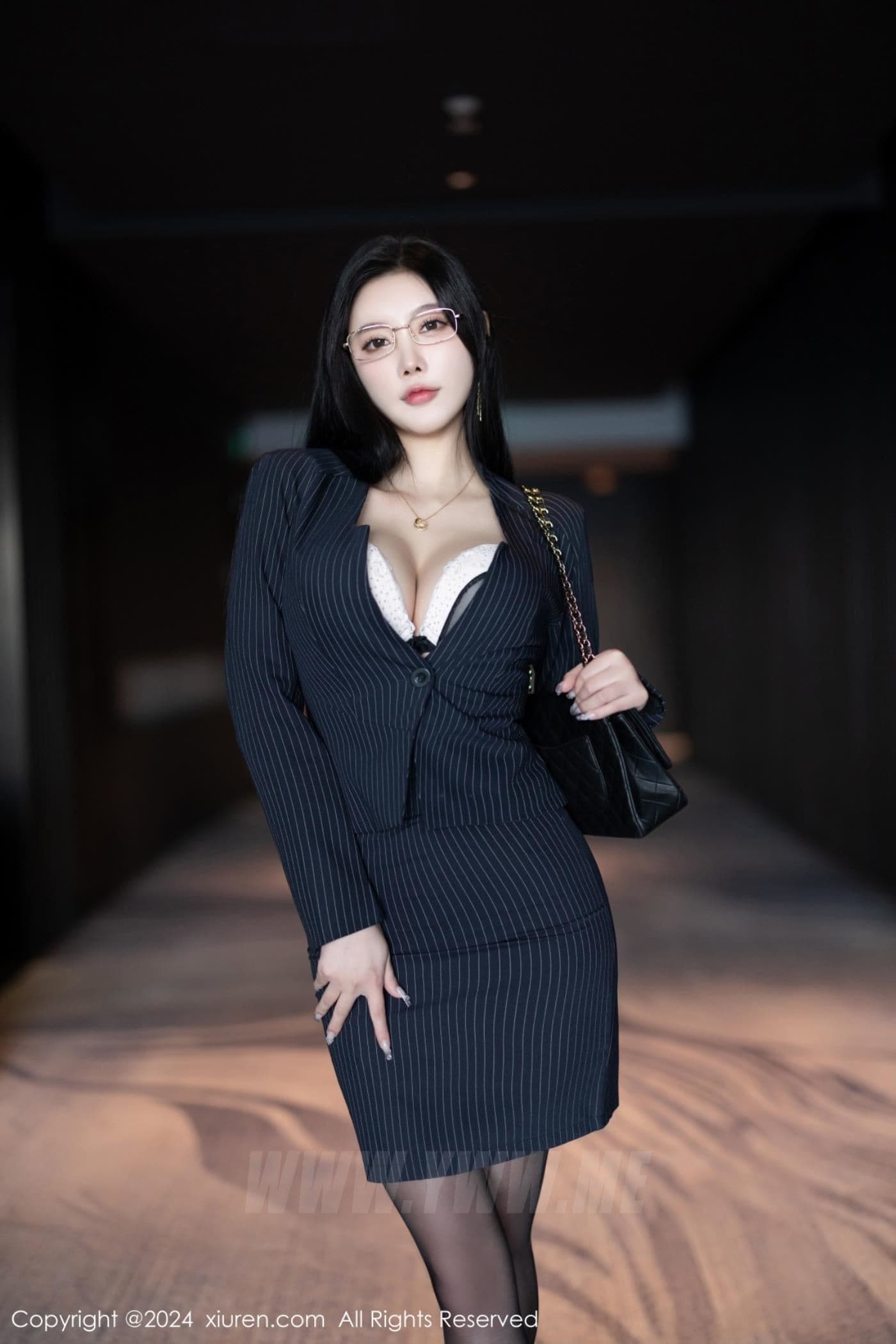 XIAOYU语画界 VOL.1188 杨晨晨Yome 黑丝美臀