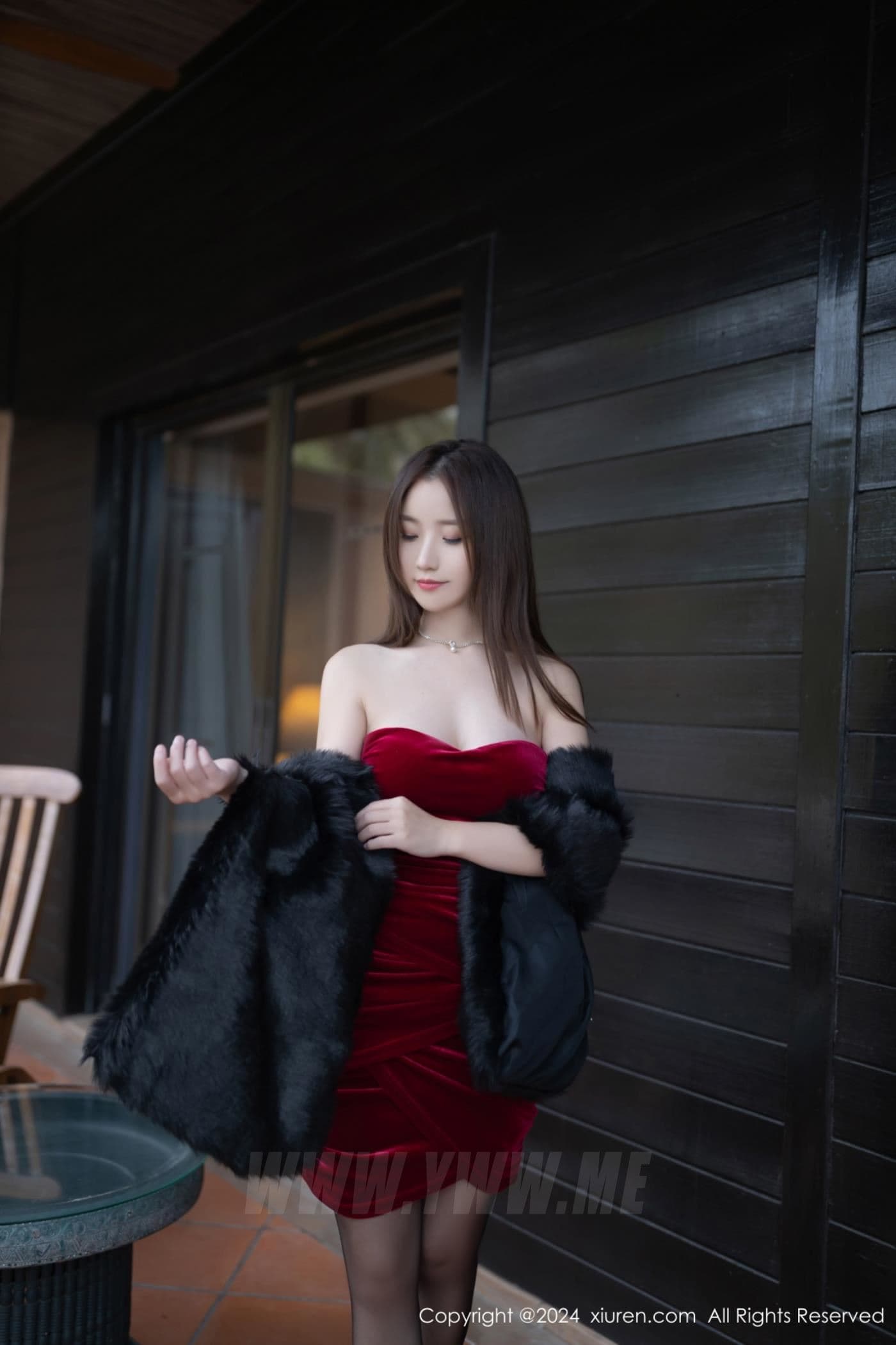 XiuRen秀人网 No.8077 杏子Yada 美腿黑丝