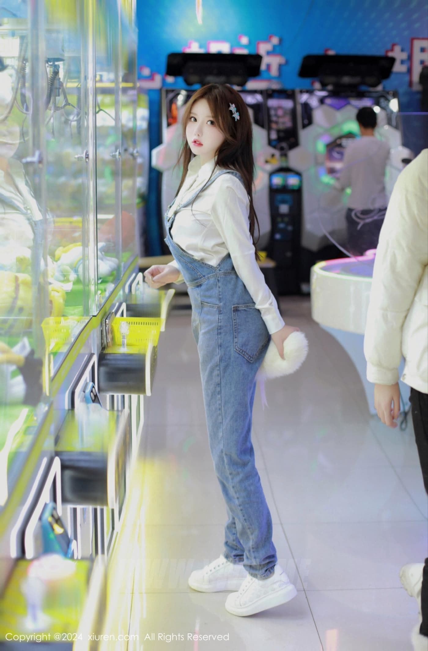 XiuRen秀人网 No.8087 小薯条nienie 美腿性感