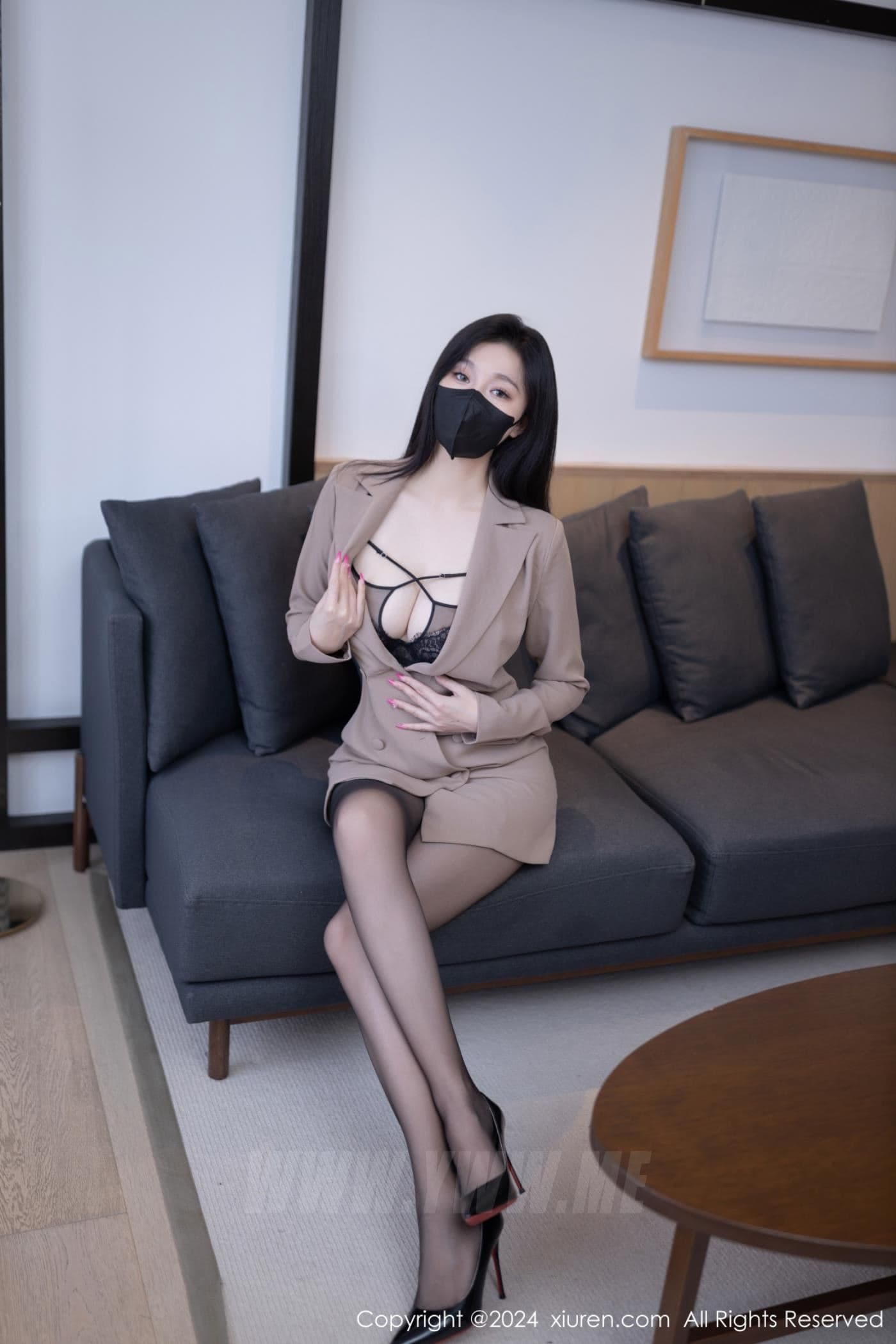 XiuRen秀人网 No.8115 安然anran 黑丝美腿