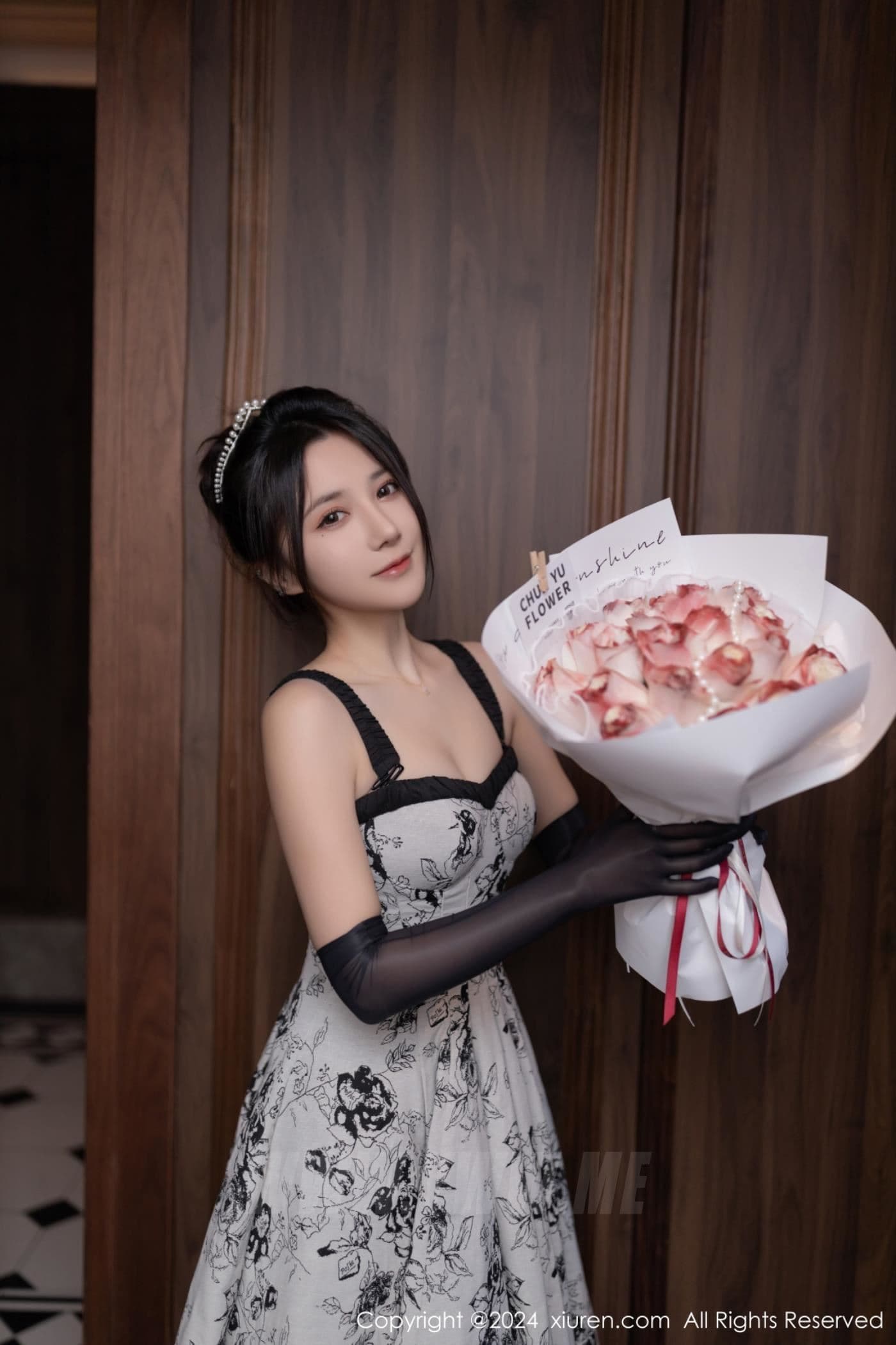 XiuRen秀人网 No.8109 鱼子酱Fish 生日主题