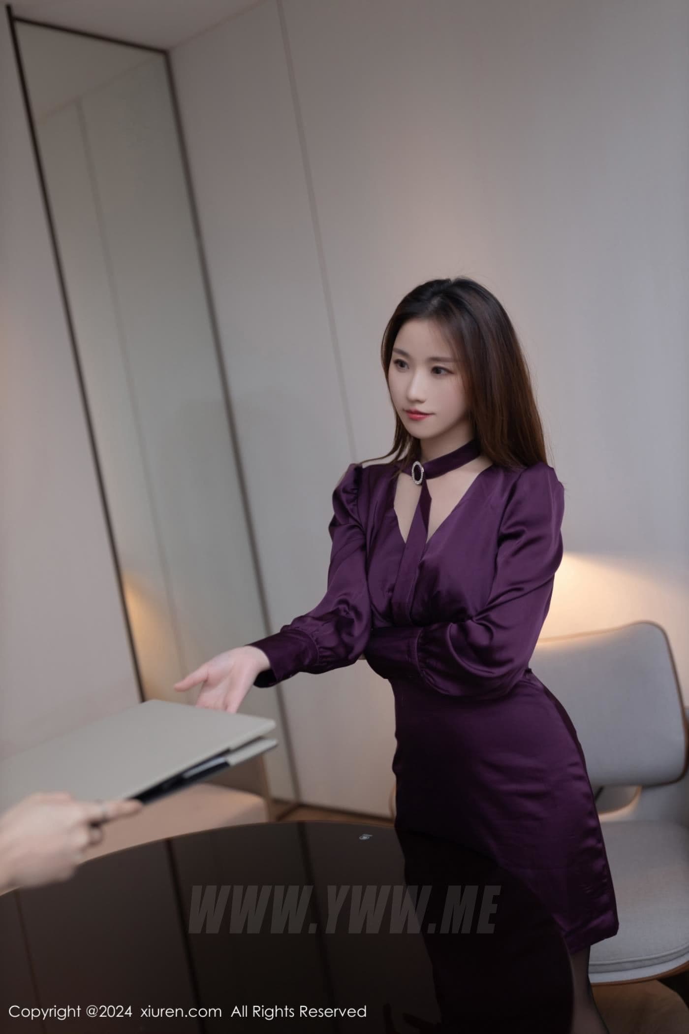 XiuRen秀人网 No.8264 杏子Yada 美腿黑丝