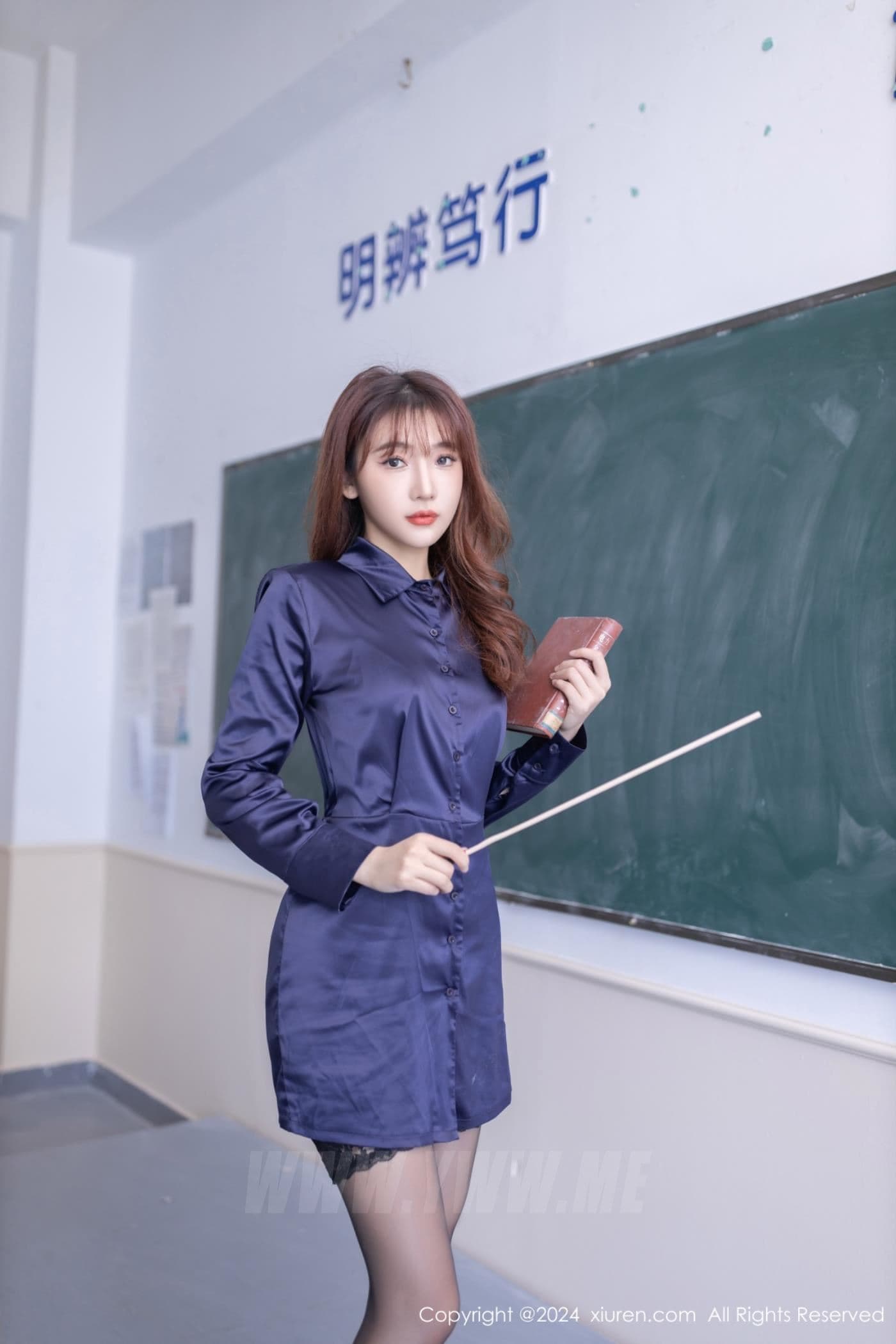 XiuRen秀人网 No.8309 陆萱萱 黑丝美腿