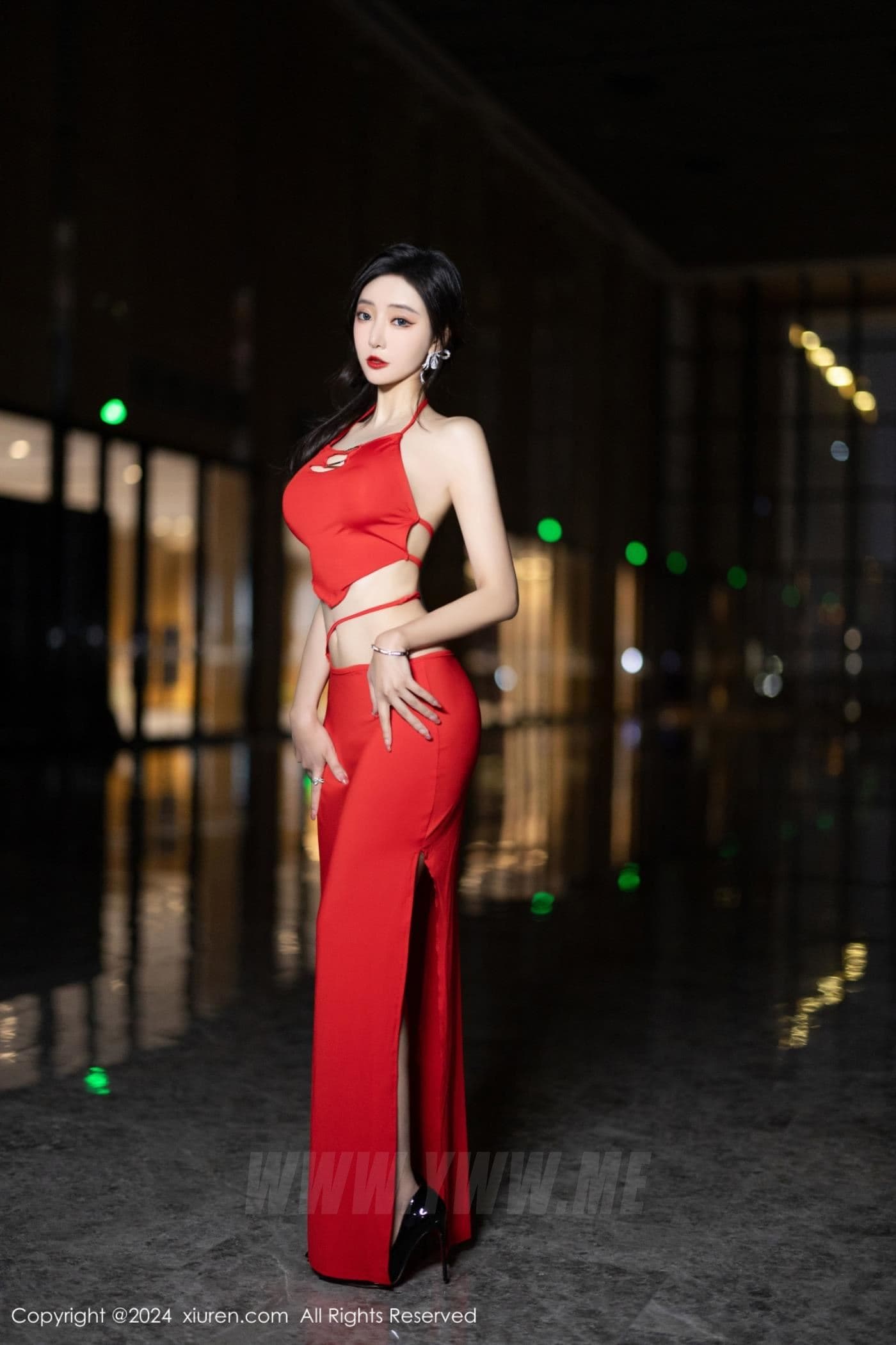 XiuRen秀人网 No.8378 王馨瑶yanni 丝袜美腿