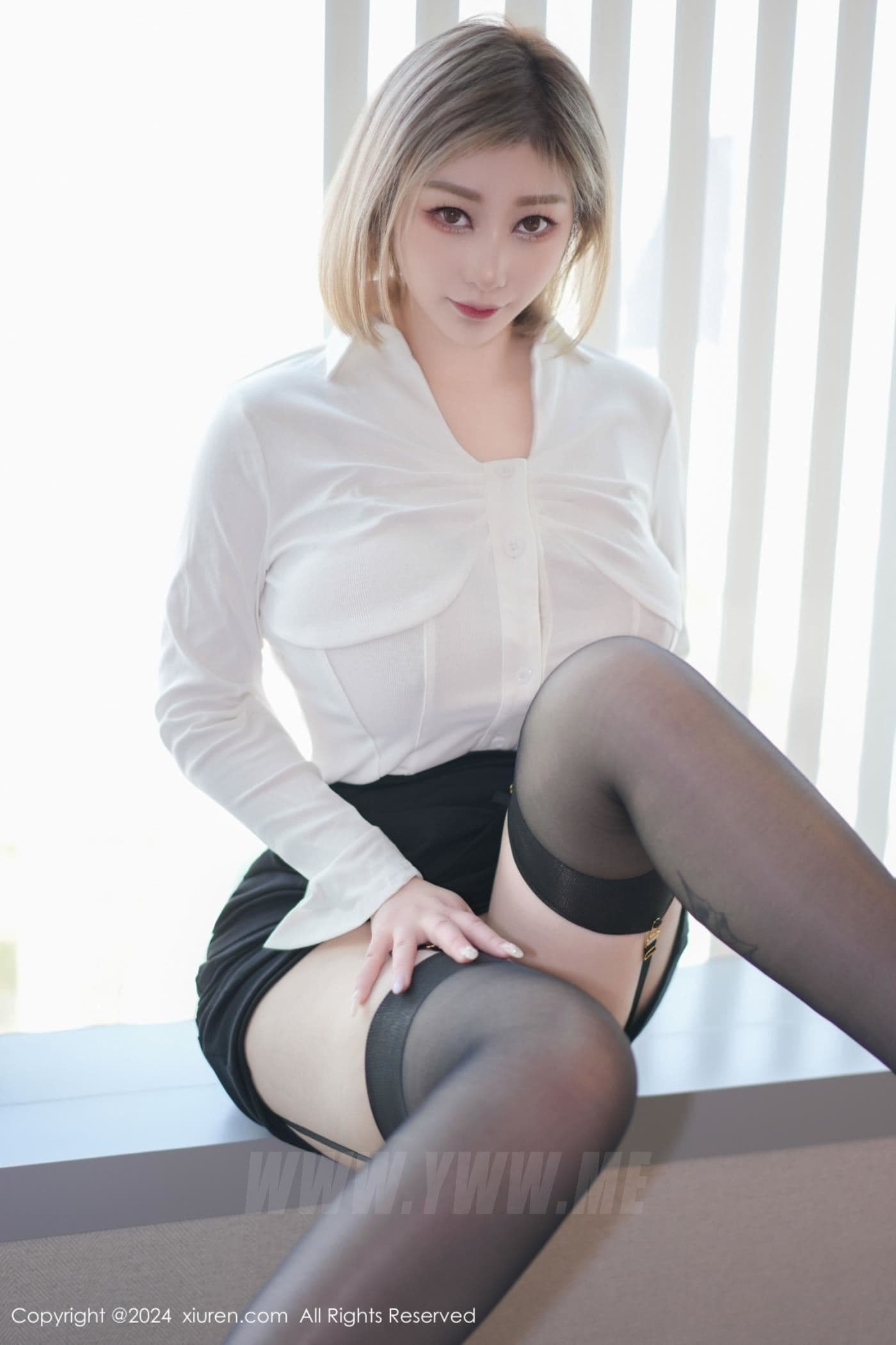 XiuRen秀人网 No.8381 妲己_Toxic 黑丝美臀