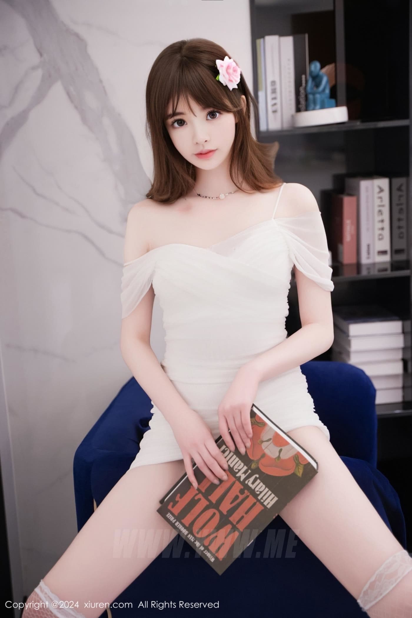XiuRen秀人网 No.8407 梦灵儿Mini 丝袜美腿