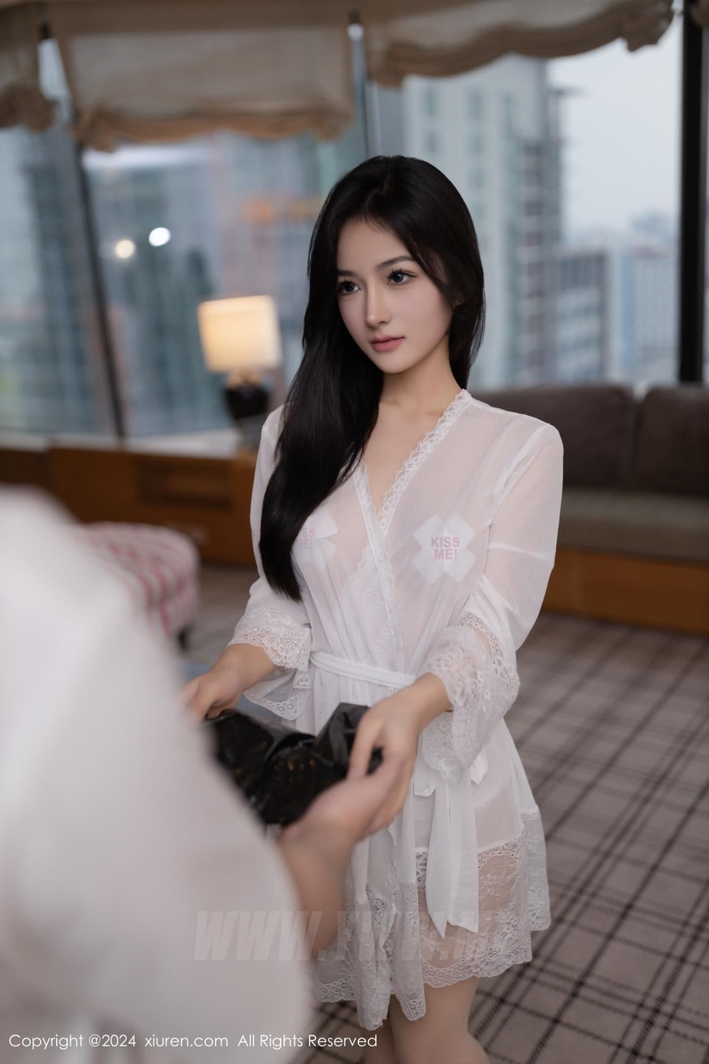 XiuRen秀人网 No.8408 谭小灵 丝袜美腿