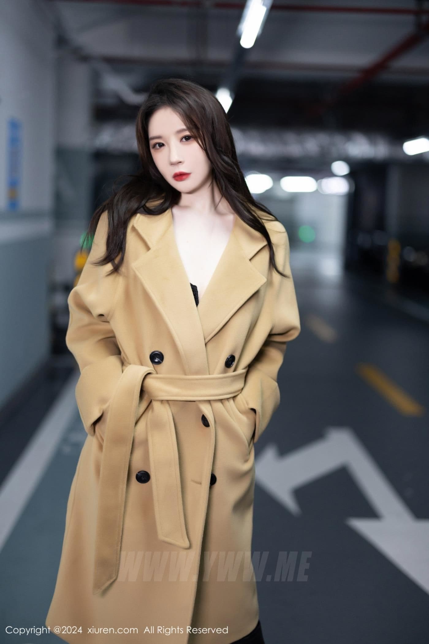 XiuRen秀人网 No.8414 梦心玥 黑丝美腿