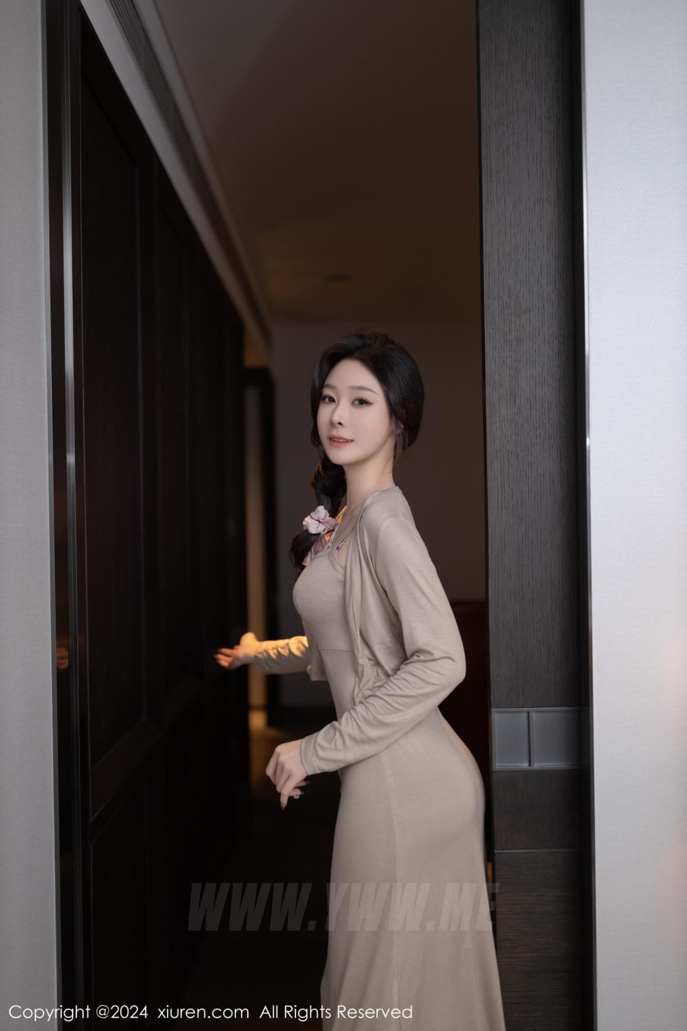 XiuRen秀人网 No.8417 小逗逗 丝袜美腿