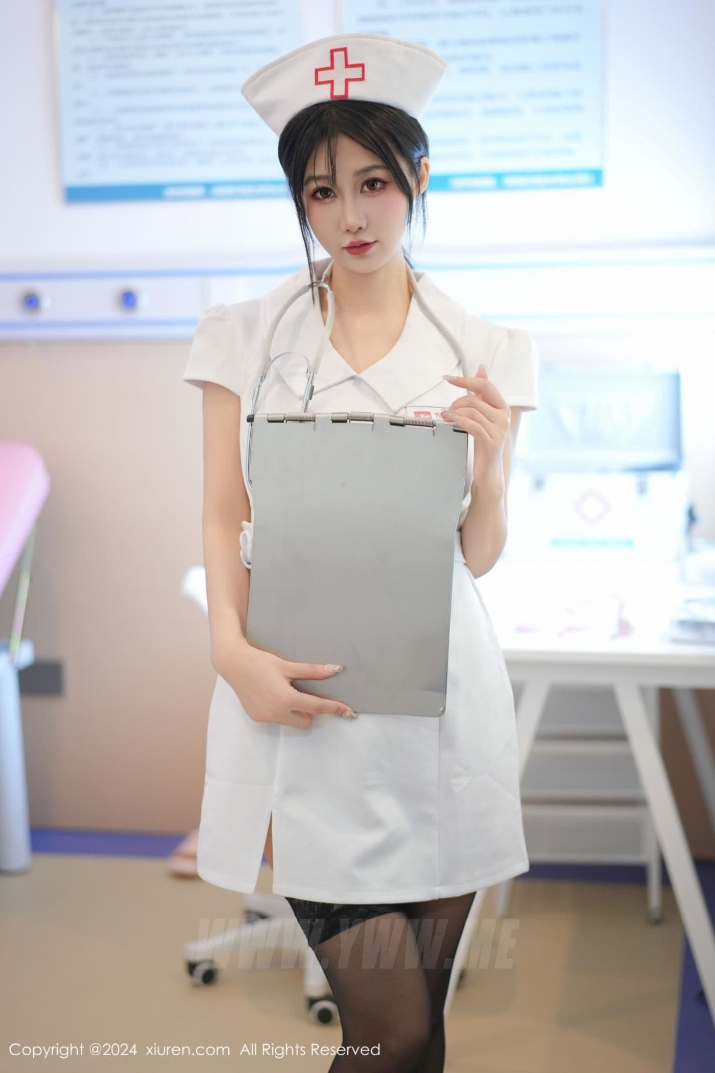 XiuRen秀人网 No.8512 laura阿姣 美腿黑丝