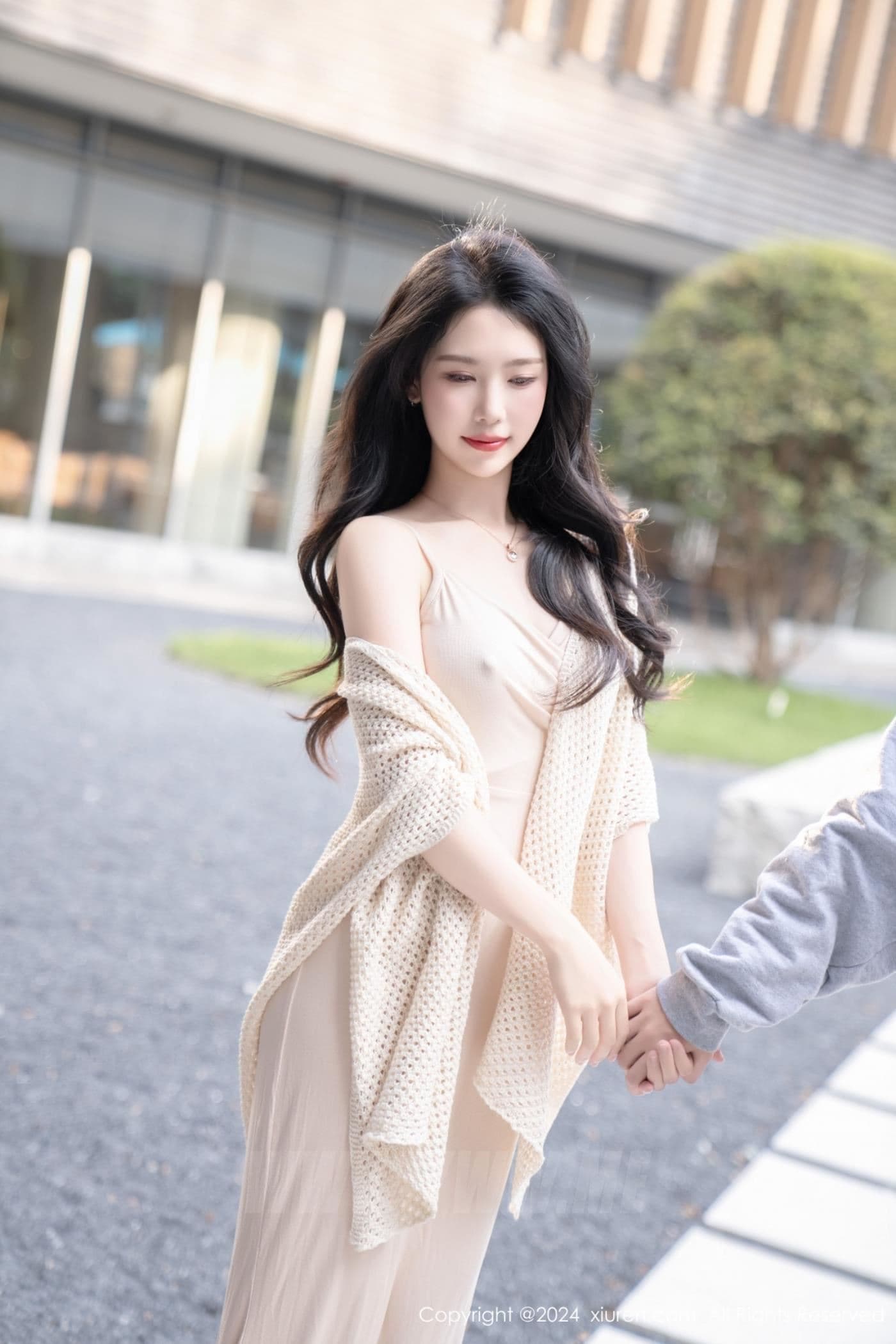 XiuRen秀人网 No.8559 利世 黑丝美腿
