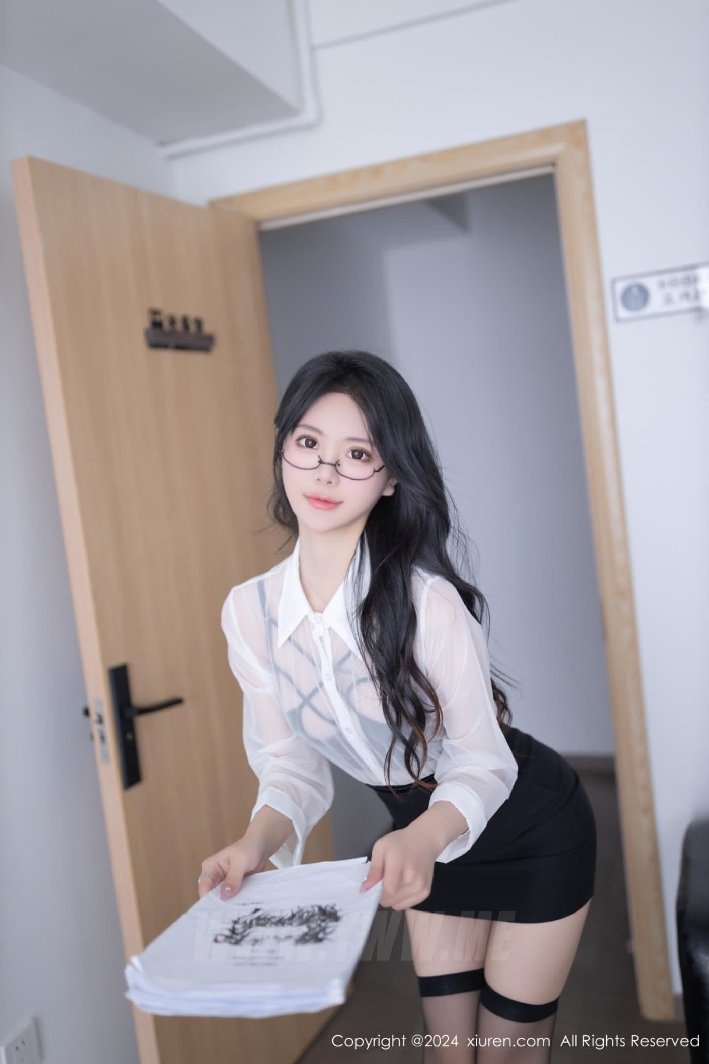 XiuRen秀人网 No.8560 幼幼 美腿黑丝