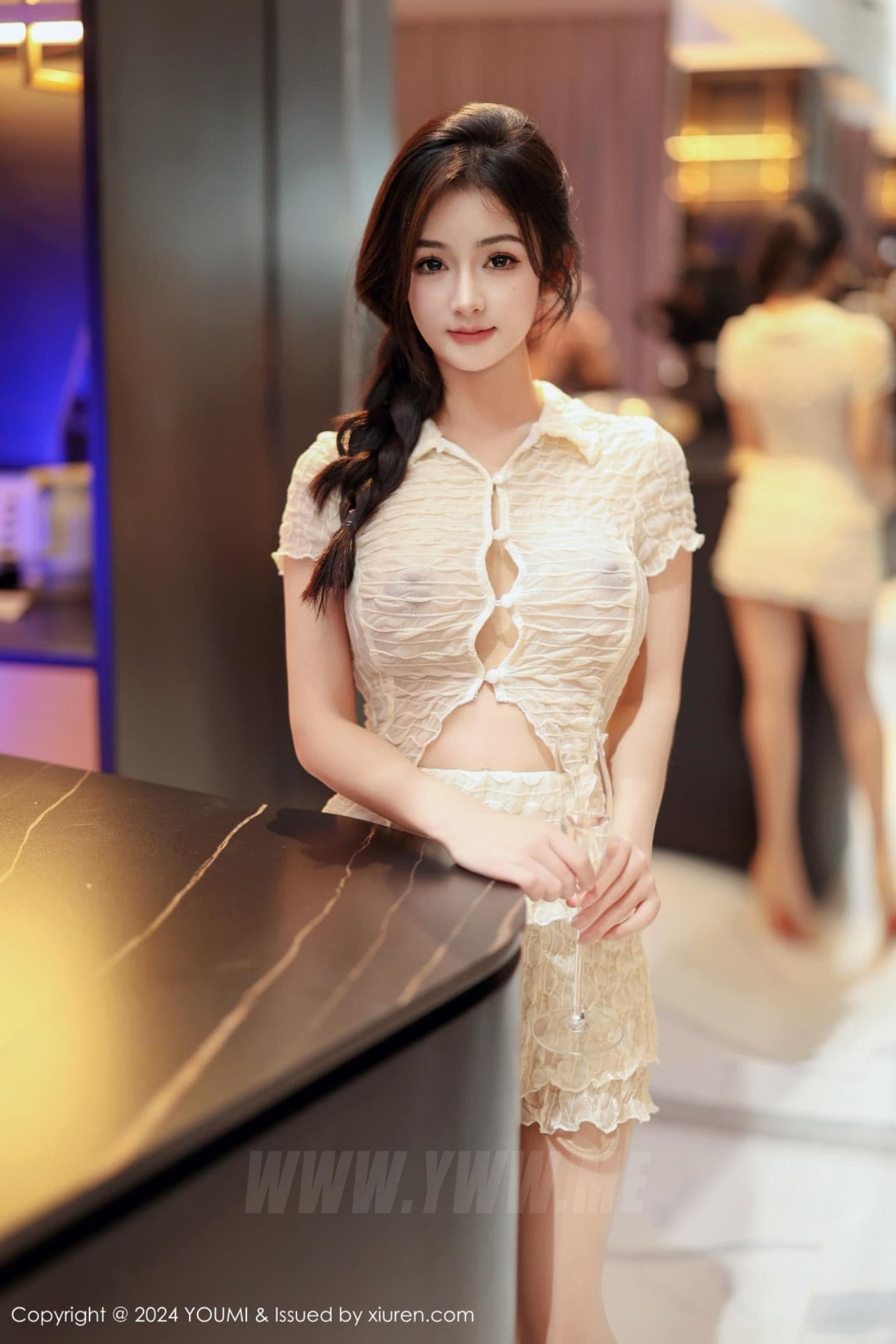 YOUMI尤蜜荟 VOL.1067 谭小灵 美腿丝袜