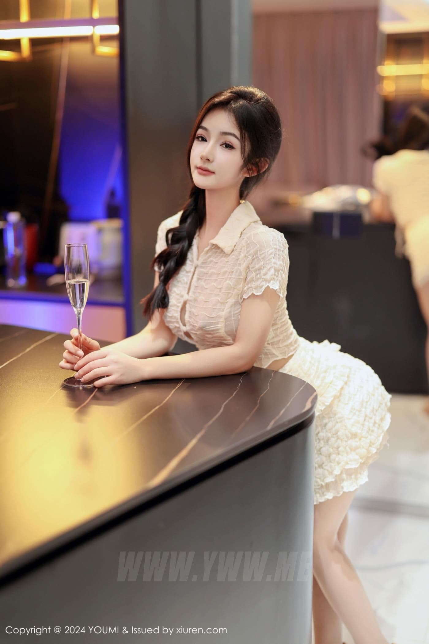 YOUMI尤蜜荟 VOL.1067 谭小灵 美腿丝袜