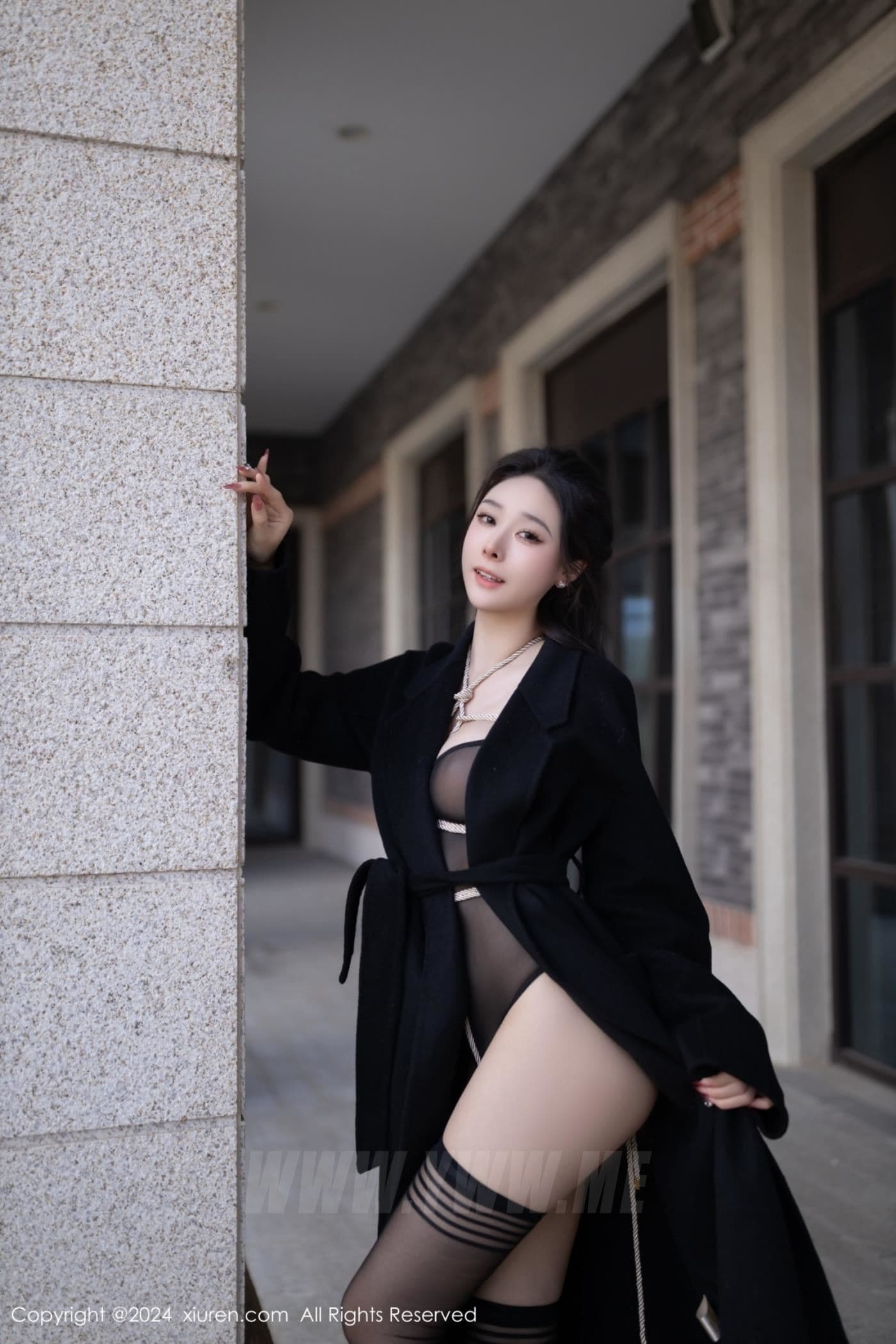 XiuRen秀人网 No.8552 小逗逗 黑丝美腿