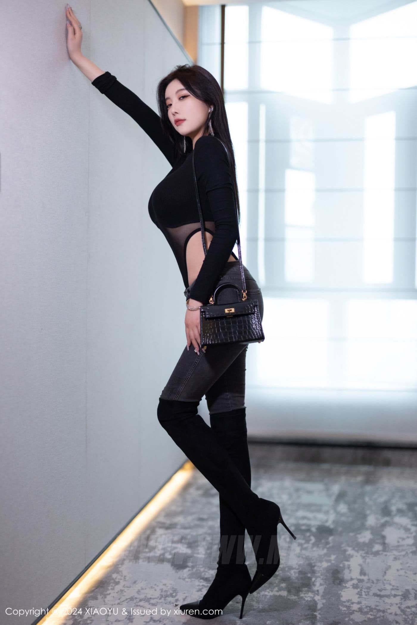 XIAOYU语画界 VOL.1243 杨晨晨Yome 黑丝美腿