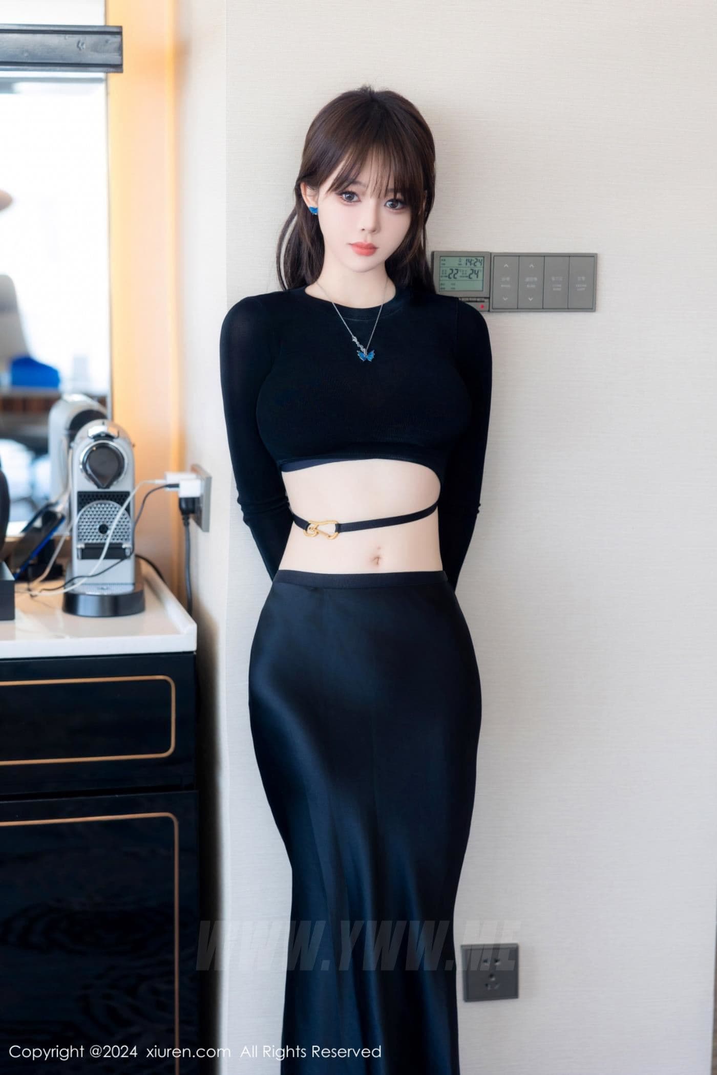 XiuRen秀人网 No.8661 奶瓶. 美腿性感