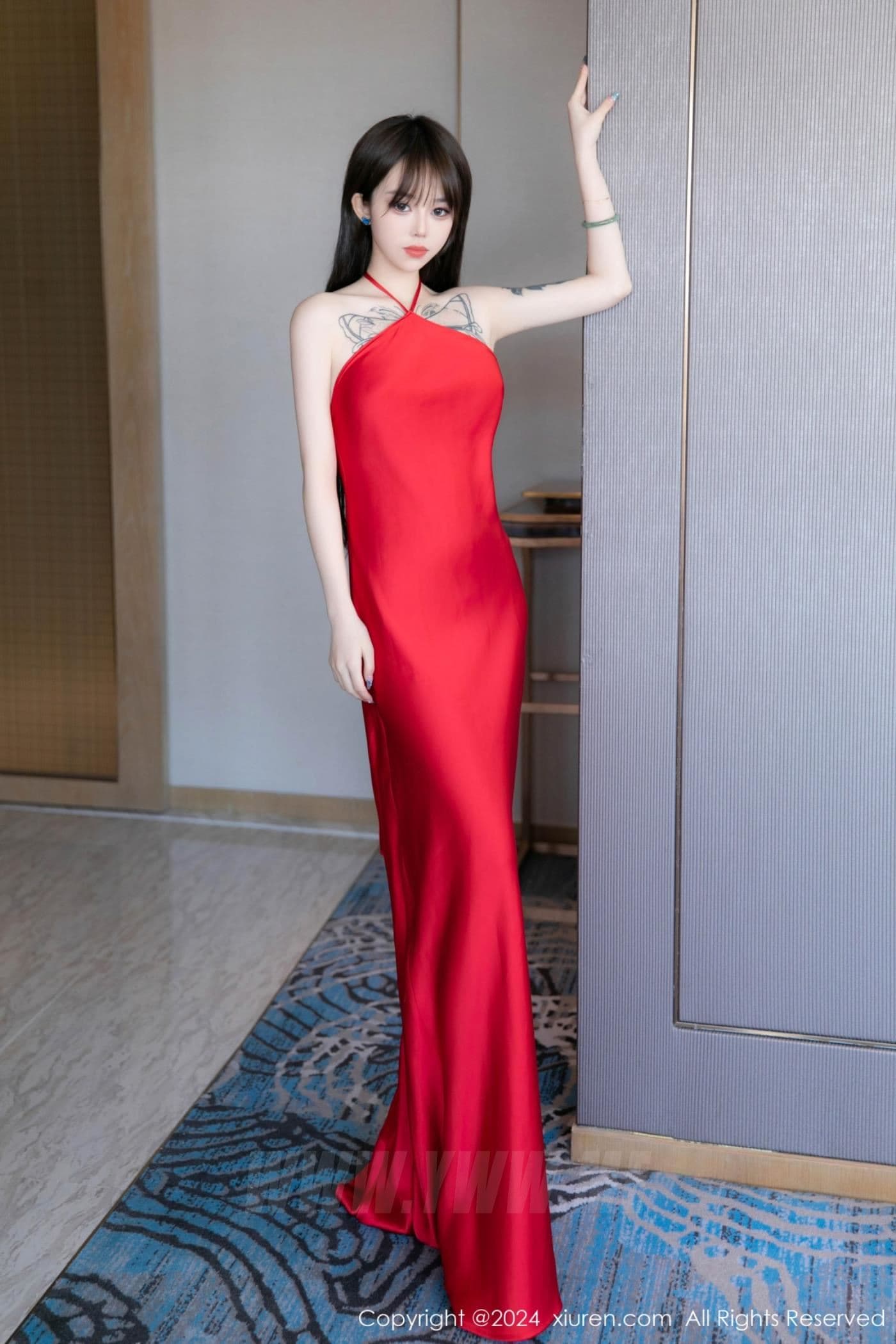 XiuRen秀人网 No.8630 奶瓶. 长裙美腿