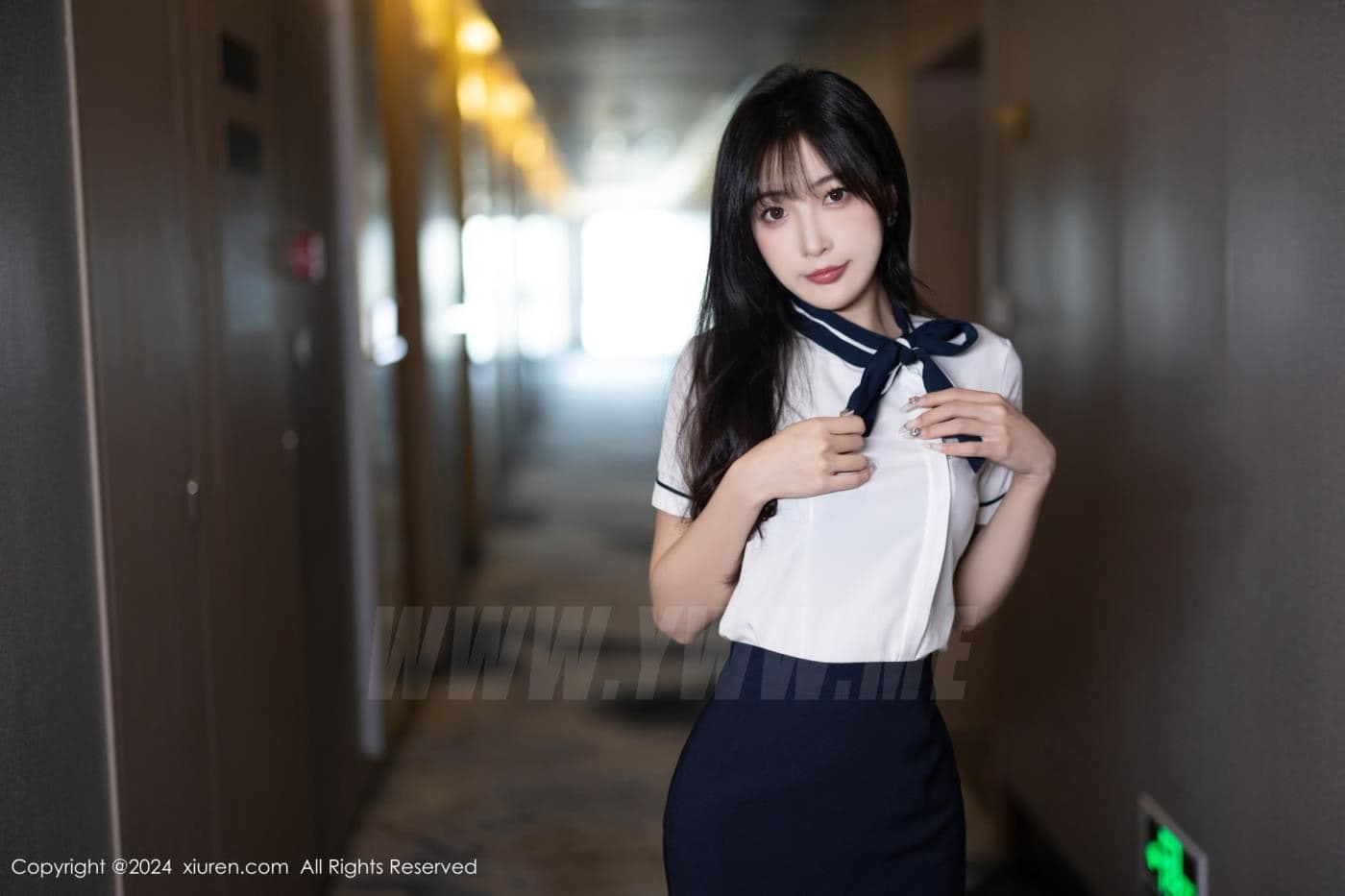 XiuRen秀人网 No.8727 林星阑 黑丝美腿