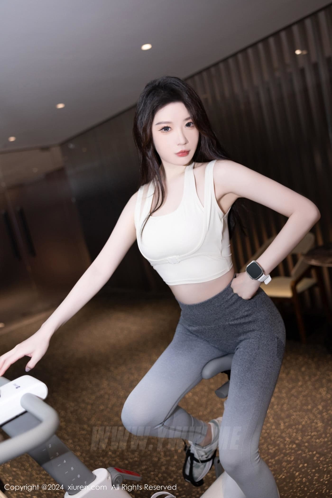 XiuRen秀人网 No.8767 梦心玥 黑丝美腿