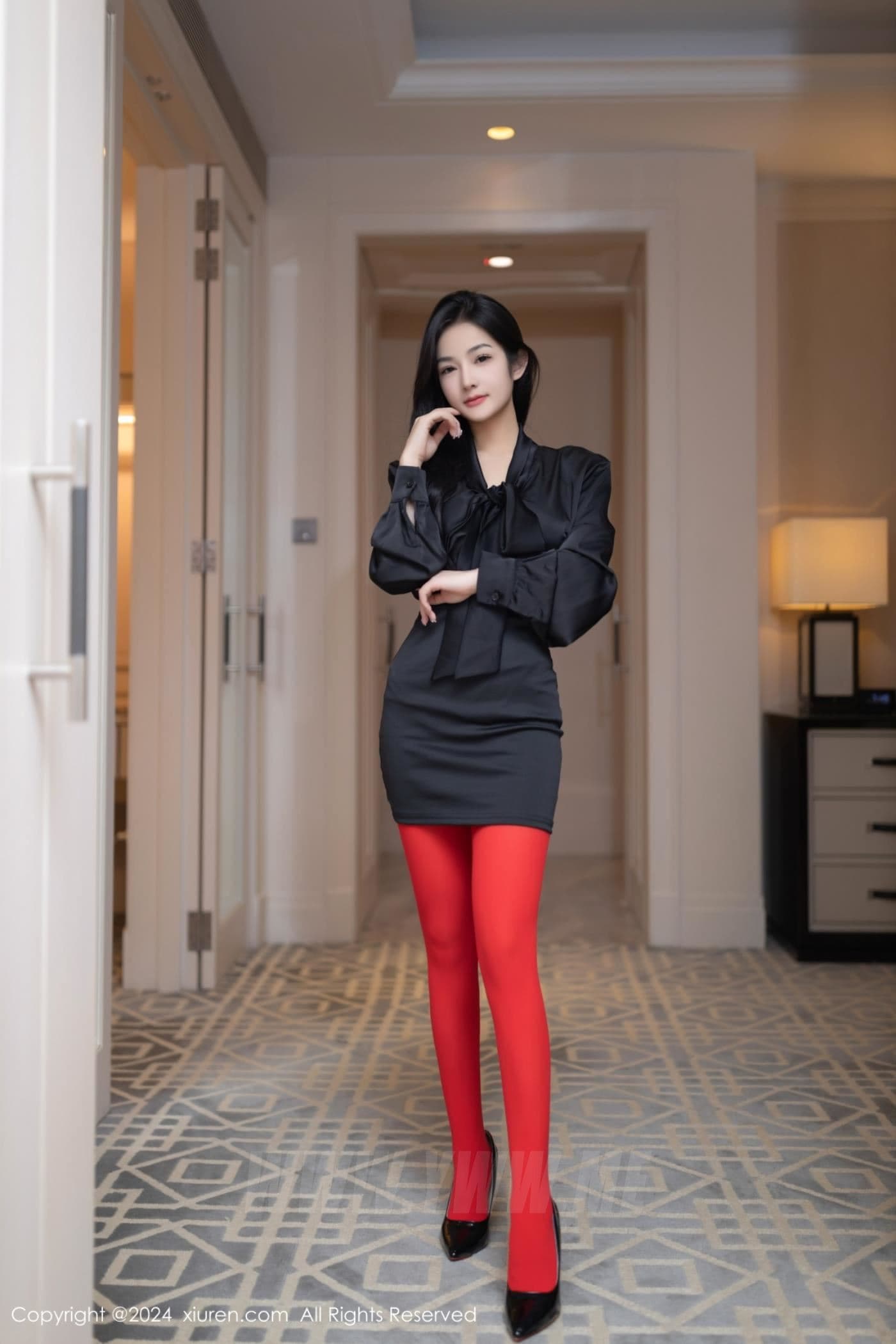 XiuRen秀人网 No.8801 谭小灵 丝袜美腿