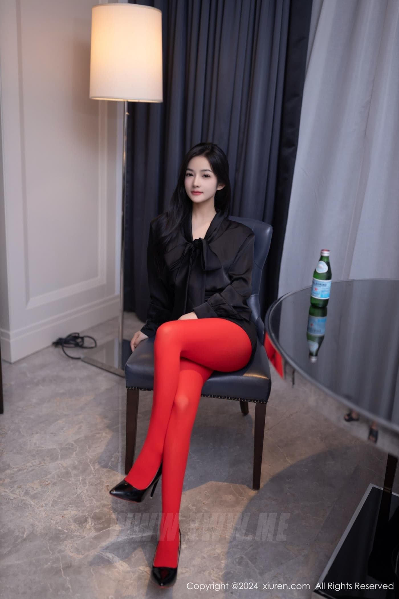 XiuRen秀人网 No.8801 谭小灵 丝袜美腿
