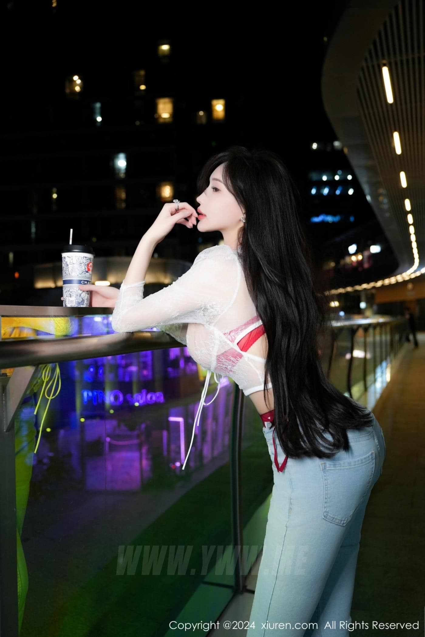 XiuRen秀人网 No.8846 Carol周妍希X 牛仔裤美腿