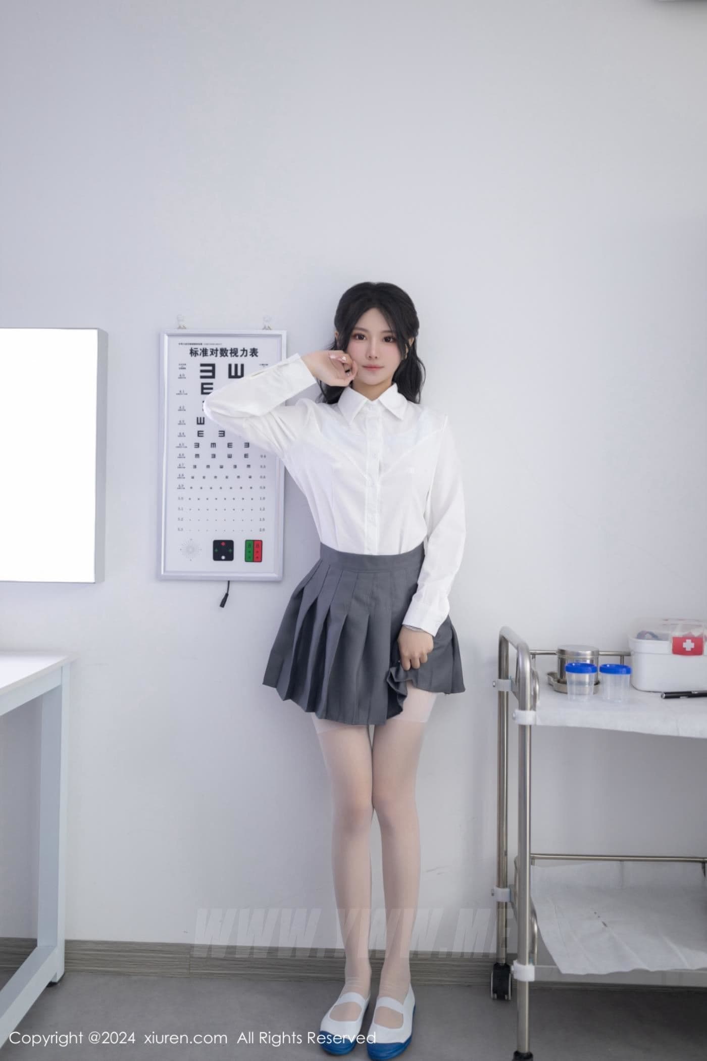 XiuRen秀人网 No.8852 幼幼 丝袜美腿