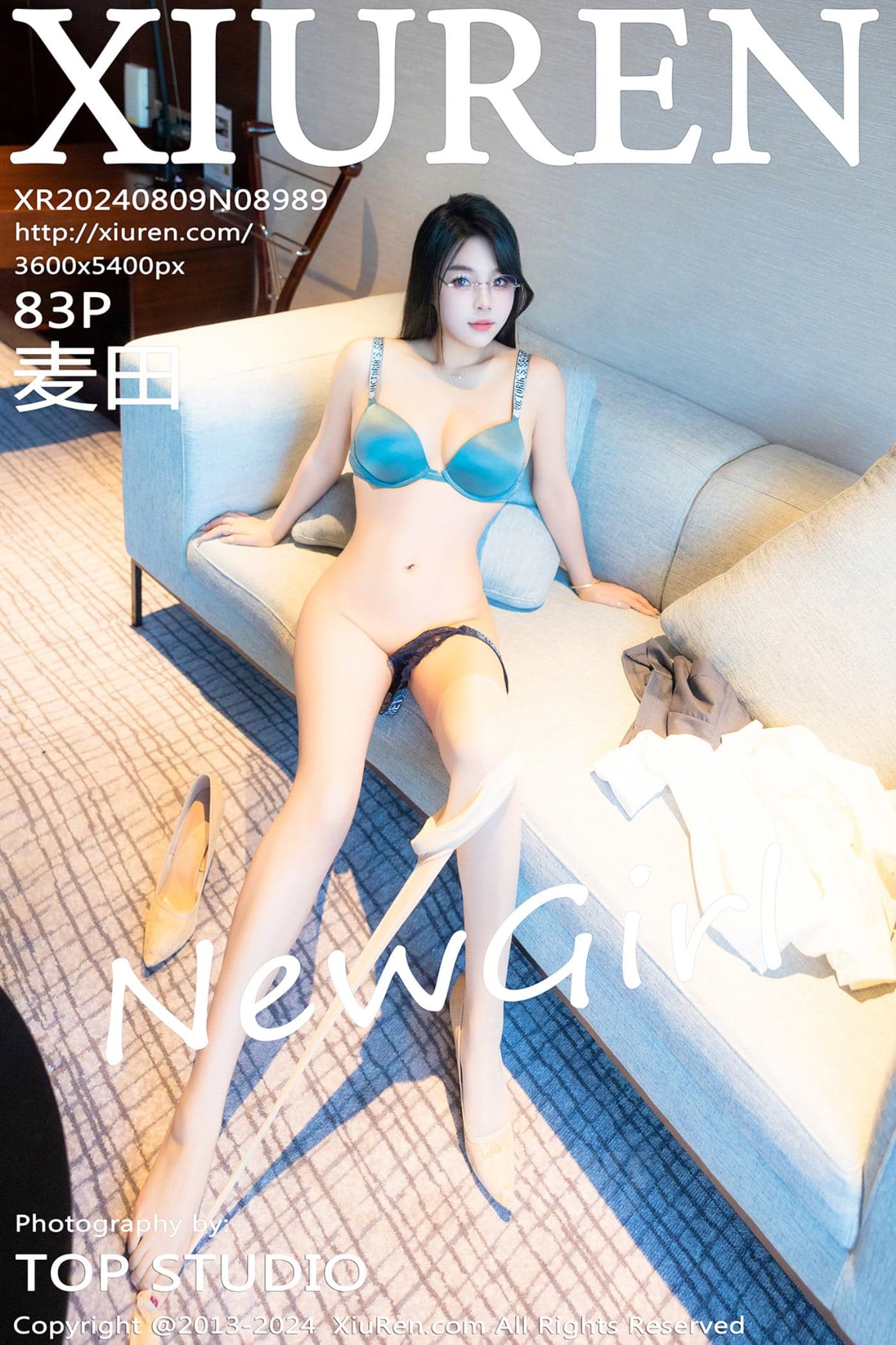 XiuRen秀人网 No.8989 麦田 丝袜美腿