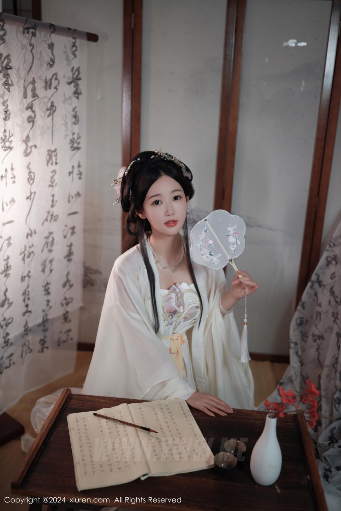 XiuRen秀人网 No.8898 唐安琪 丝袜美腿