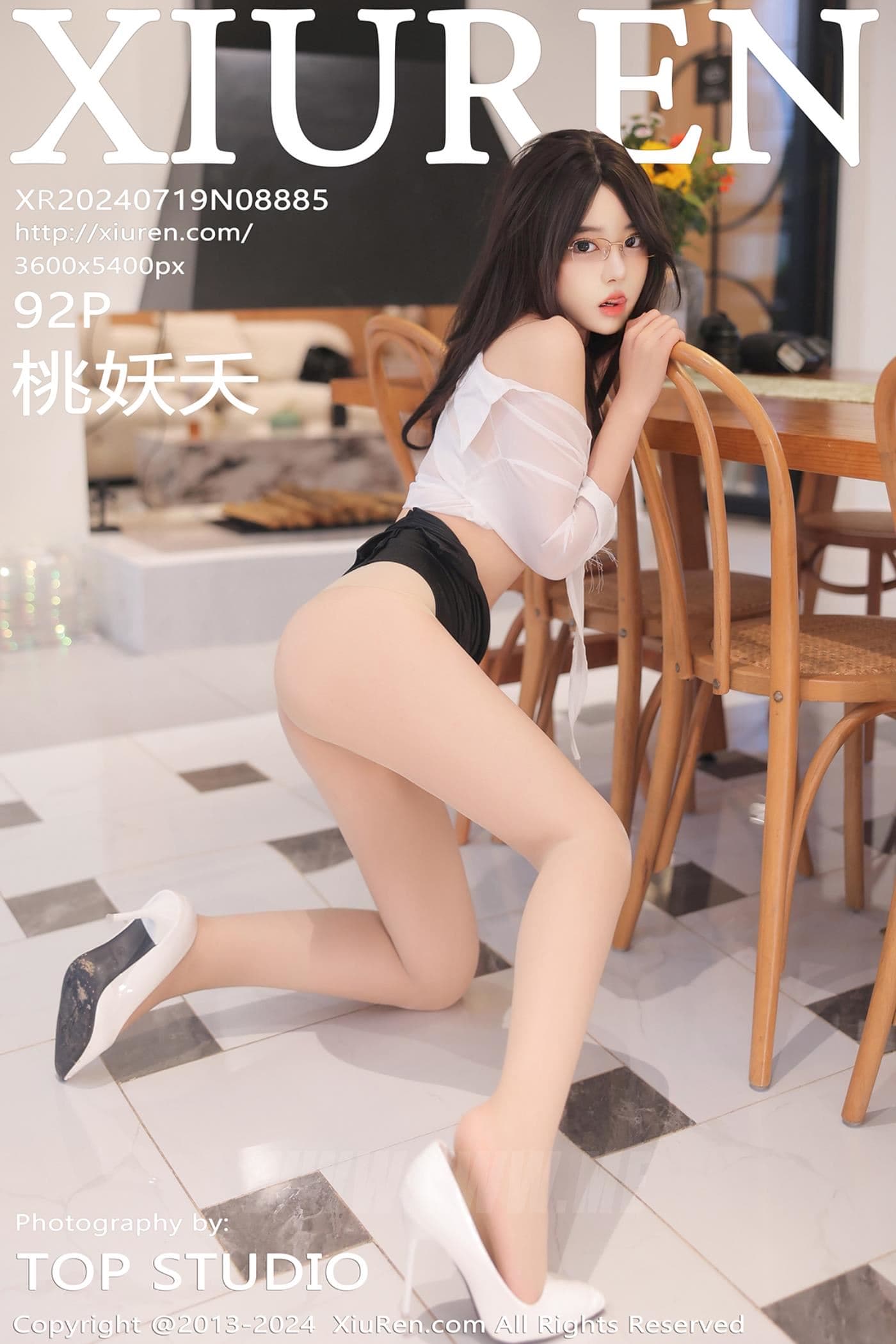 XiuRen秀人网 No.8885 桃妖夭 丝袜美腿