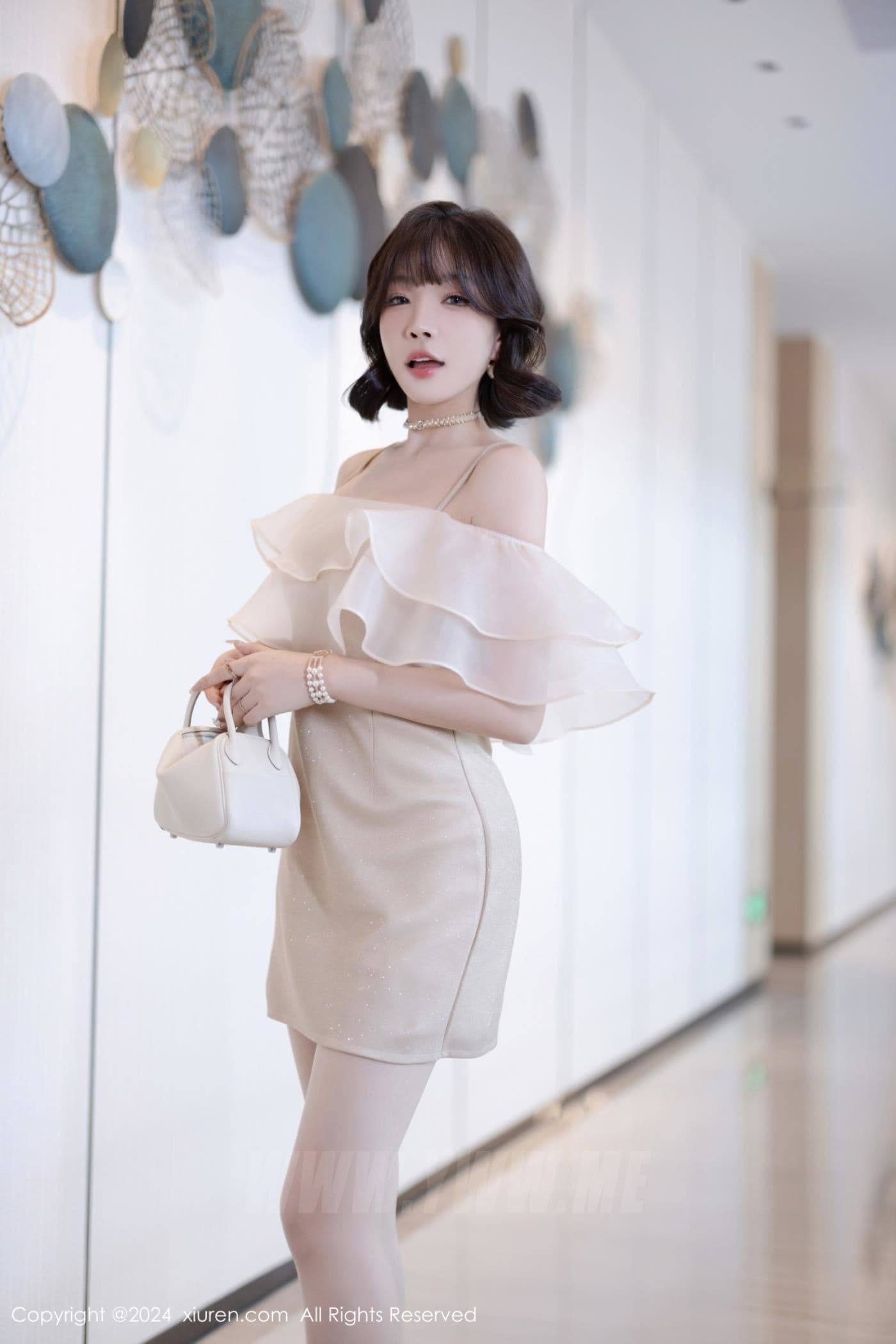 XiuRen秀人网 No.8917 徐莉芝Booty 丝袜美腿