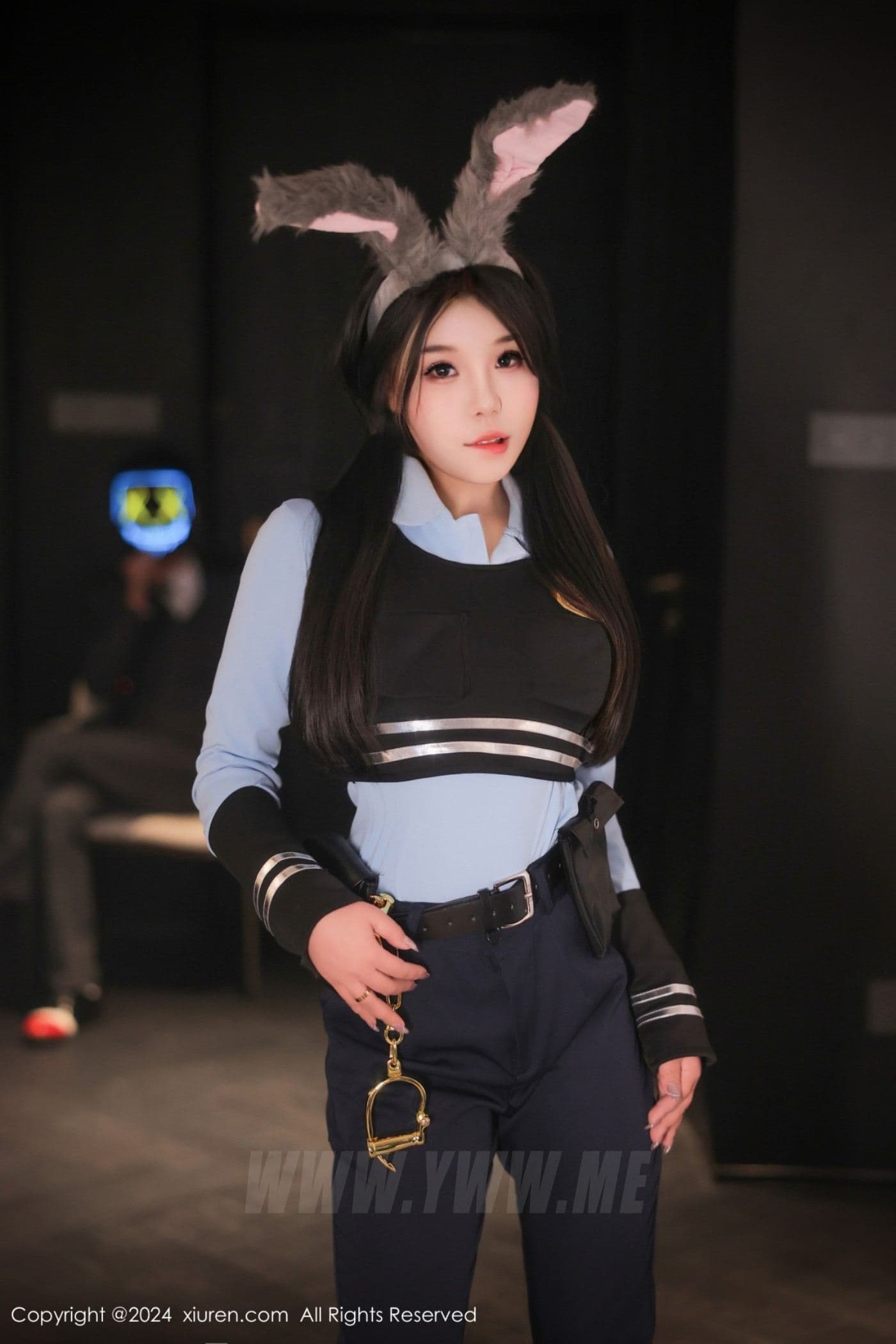 XiuRen秀人网 No.9071 麦田 黑丝美腿