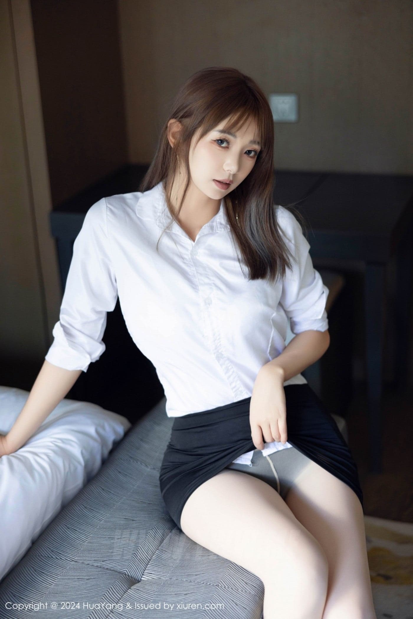 HuaYang花漾 VOL.604 宋-kiki 丝袜美腿