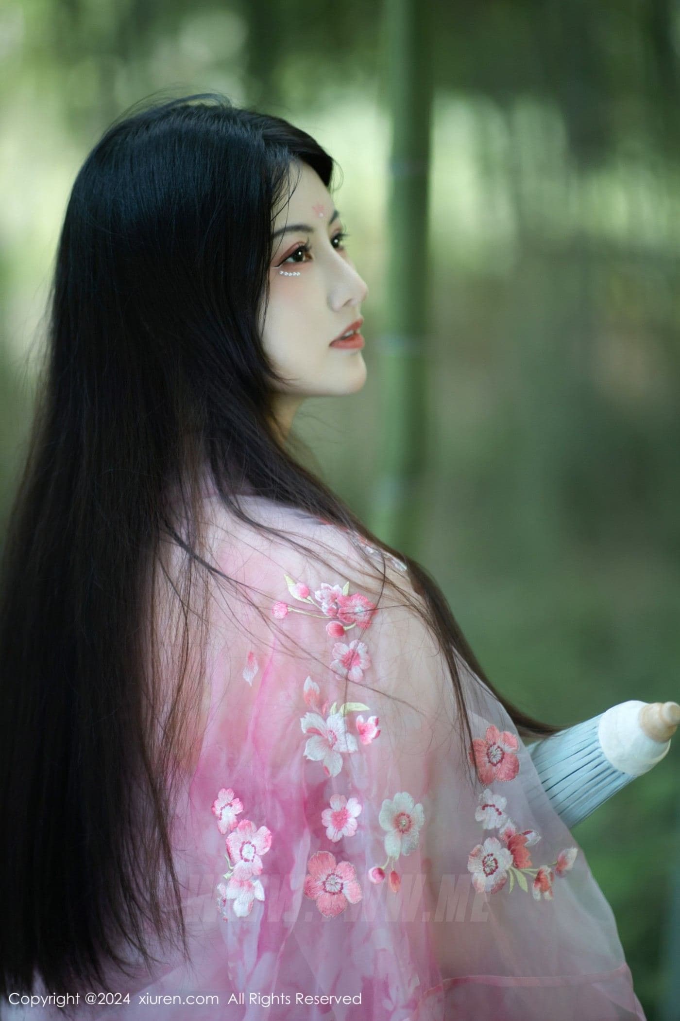 XiuRen秀人网 No.9100 诗诗kiki 美臀性感