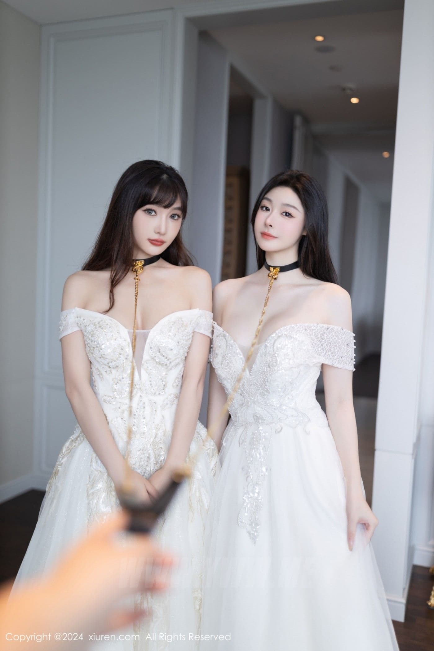 XiuRen秀人网 No.9240 小逗逗 丝袜美腿