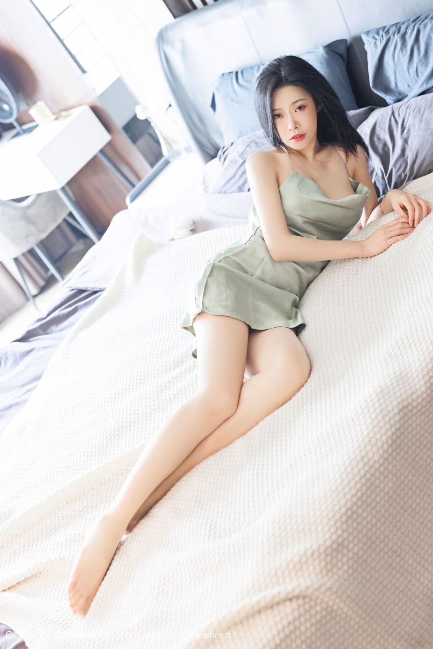 XiuRen秀人网 No.9264 luvian本能 丝袜美腿