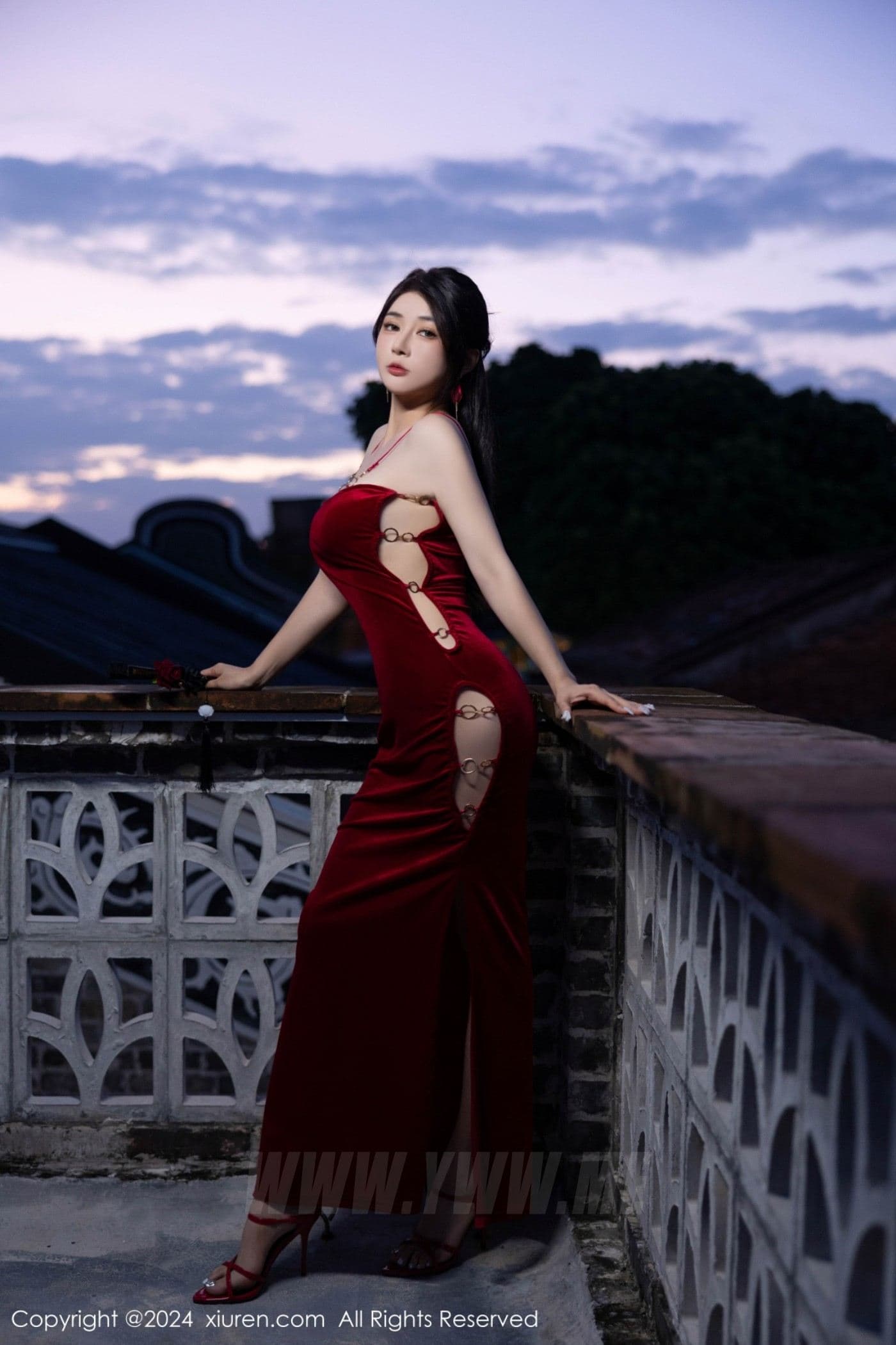 XiuRen秀人网 No.9327 凯竹Quinn 长裙美腿