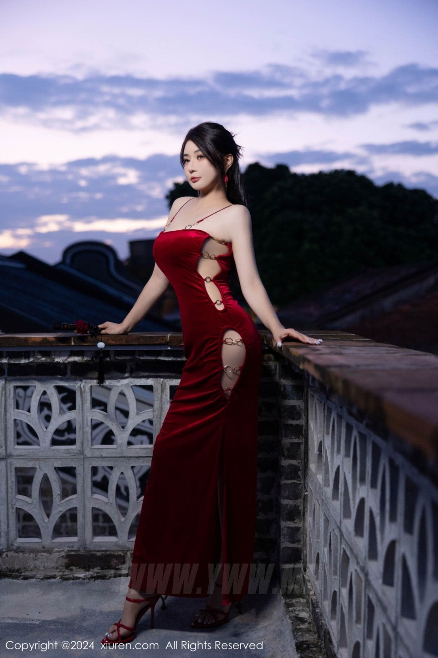 XiuRen秀人网 No.9327 凯竹Quinn 长裙美腿