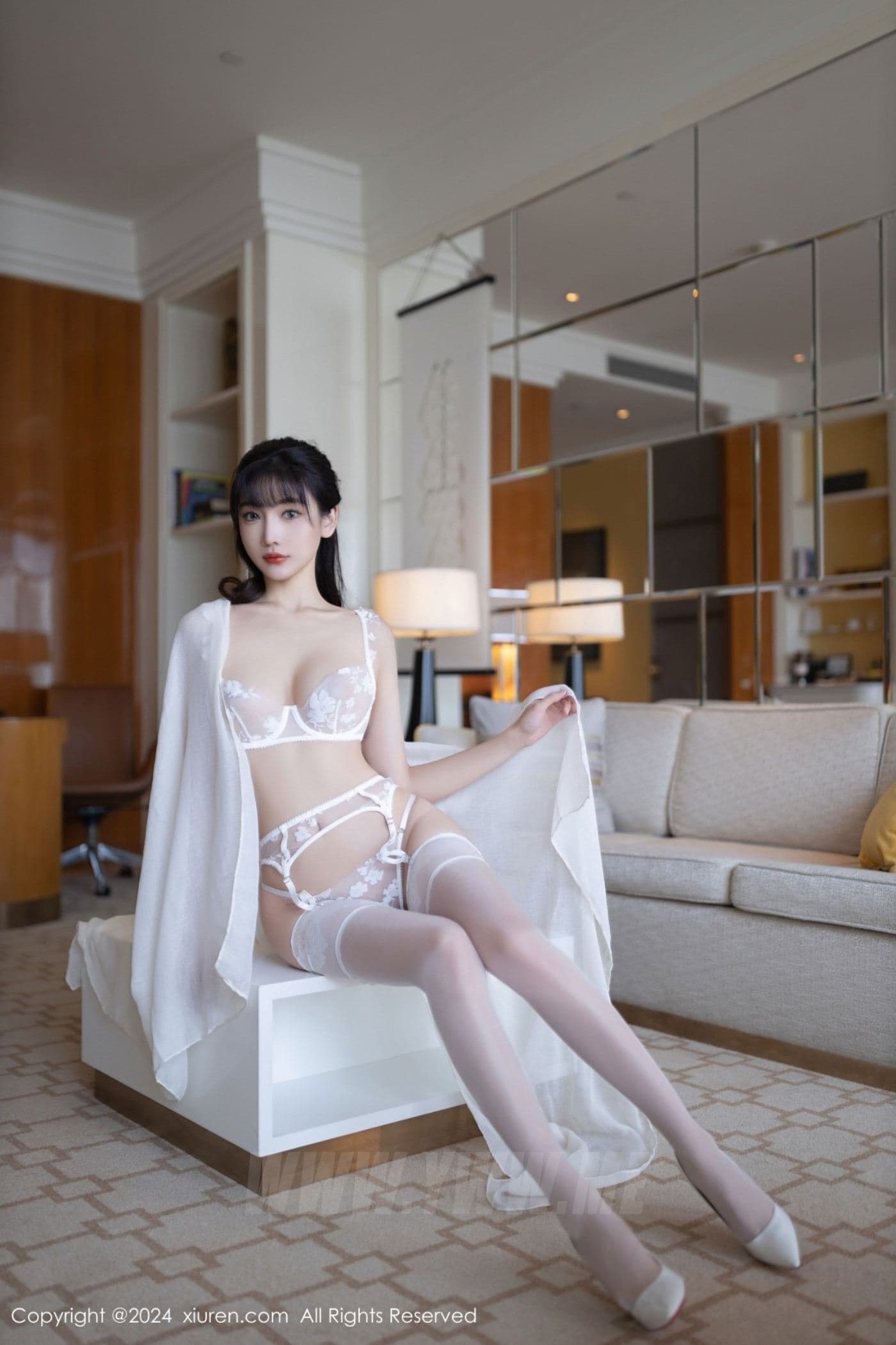 XiuRen秀人网 No.9340 陆萱萱 丝袜美腿