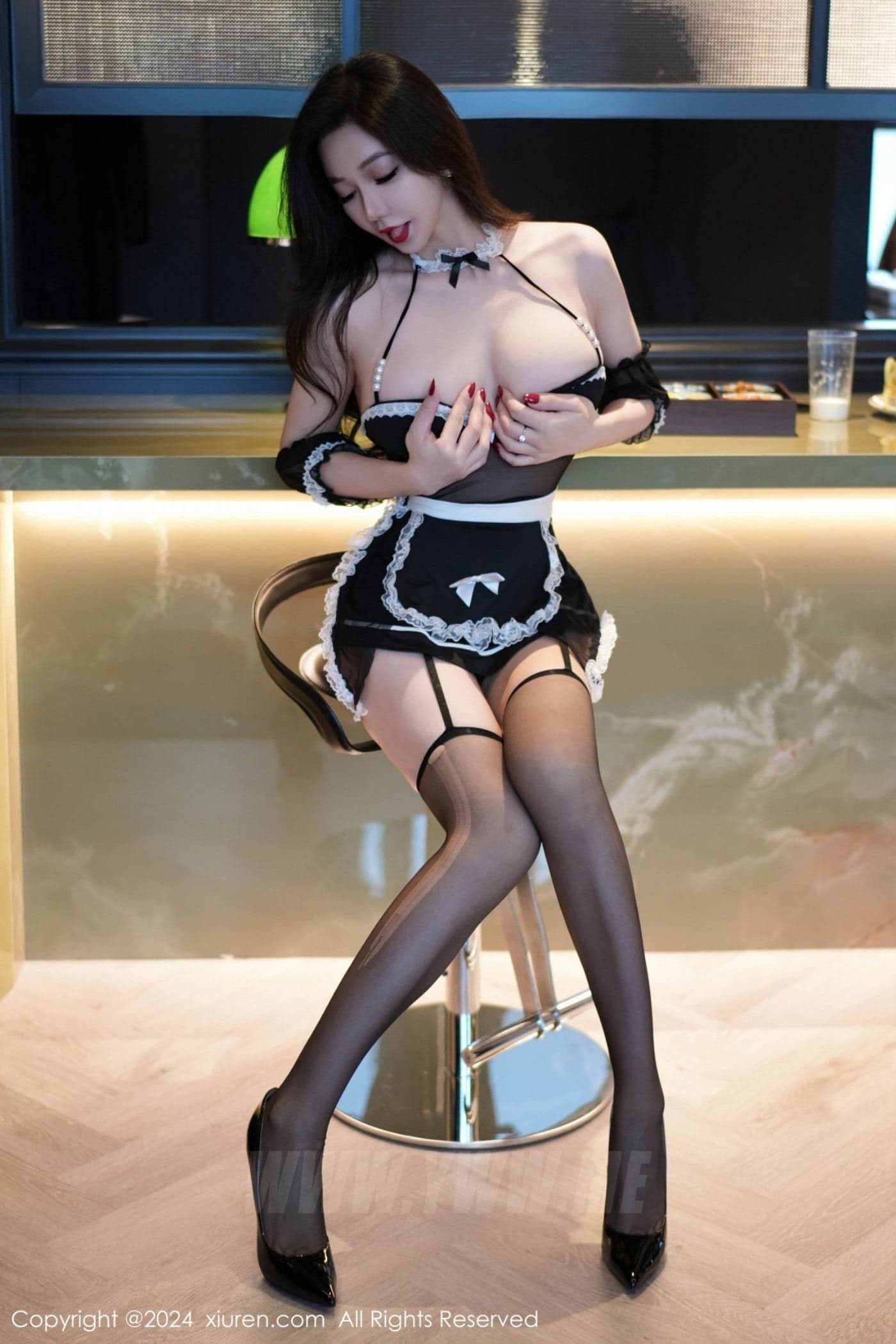 XiuRen秀人网 No.9523 心妍小公主 黑丝美臀