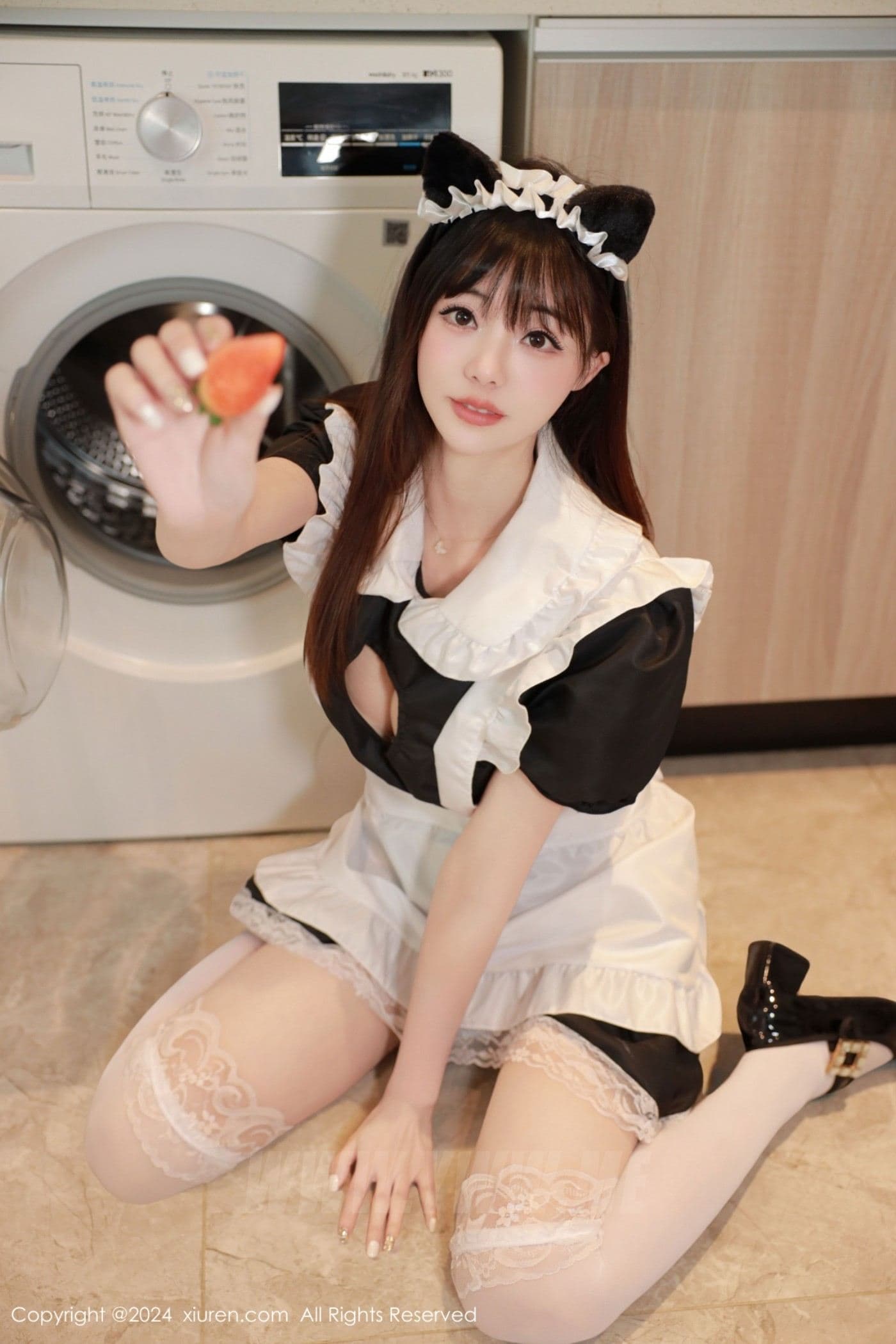XiuRen秀人网 No.9686 佘贝拉Bella 美腿丝袜